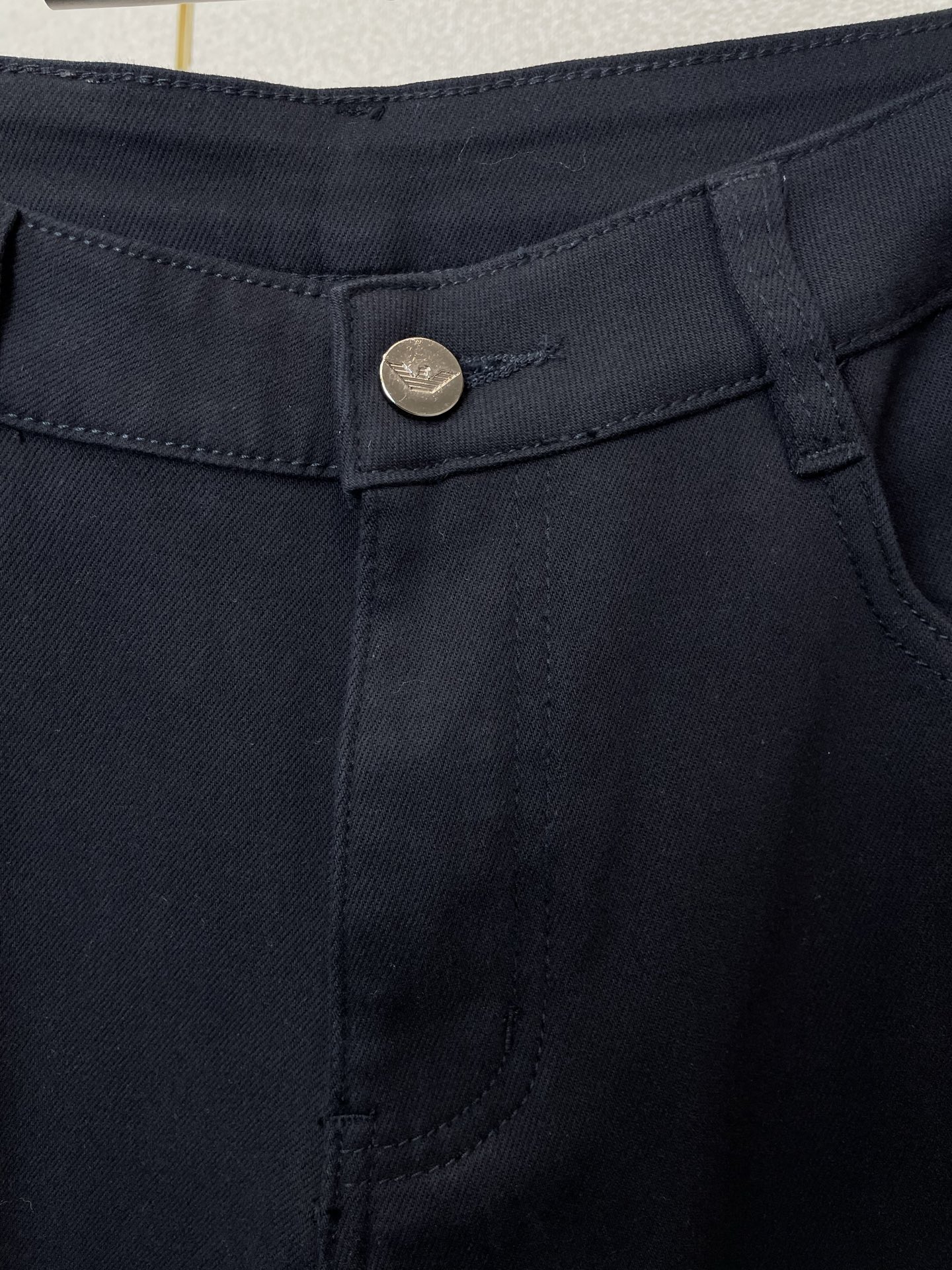 。ARMANI阿玛尼💥砸锅卖铁都要上的新款新款休闲牛仔裤👖高端版本 专柜定制面料 内里加绒面料 透气舒适