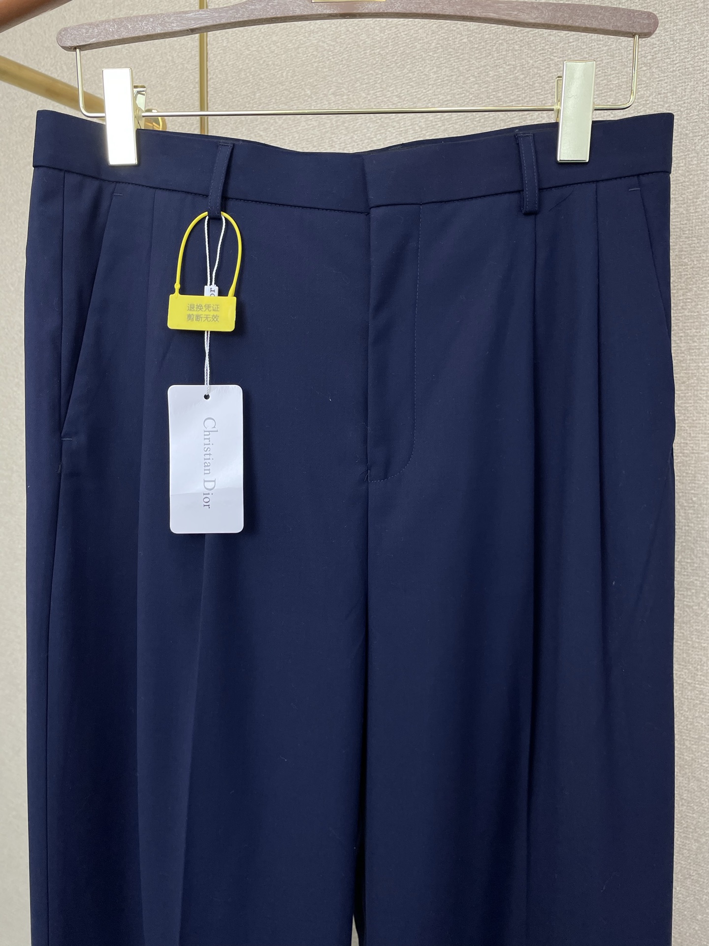 /套。Dior迪奥💥新款西服套装，外贸公司订单 简约休闲西装外套，砸锅卖铁都要上的新款进口原版聚酯纤维面