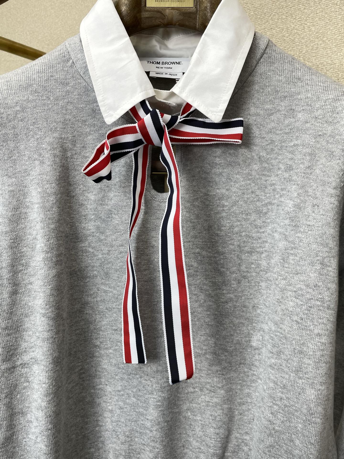 。👚Thom Browne汤姆布朗💥砸锅卖铁都要上的新款新款原单女士休闲毛衣 翻领拼色长袖毛衣 高端定制