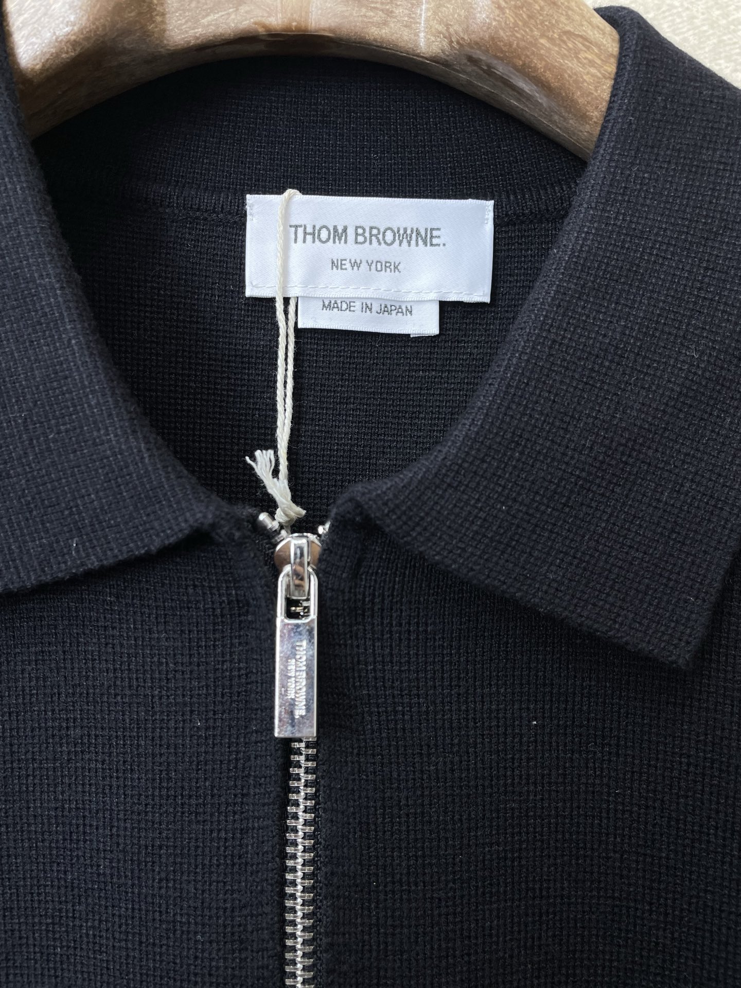 。Thom Browne汤姆布朗💥砸锅卖铁都要上的新款！新款原单男士拉链毛衣 高端定制 高端版本 时尚百