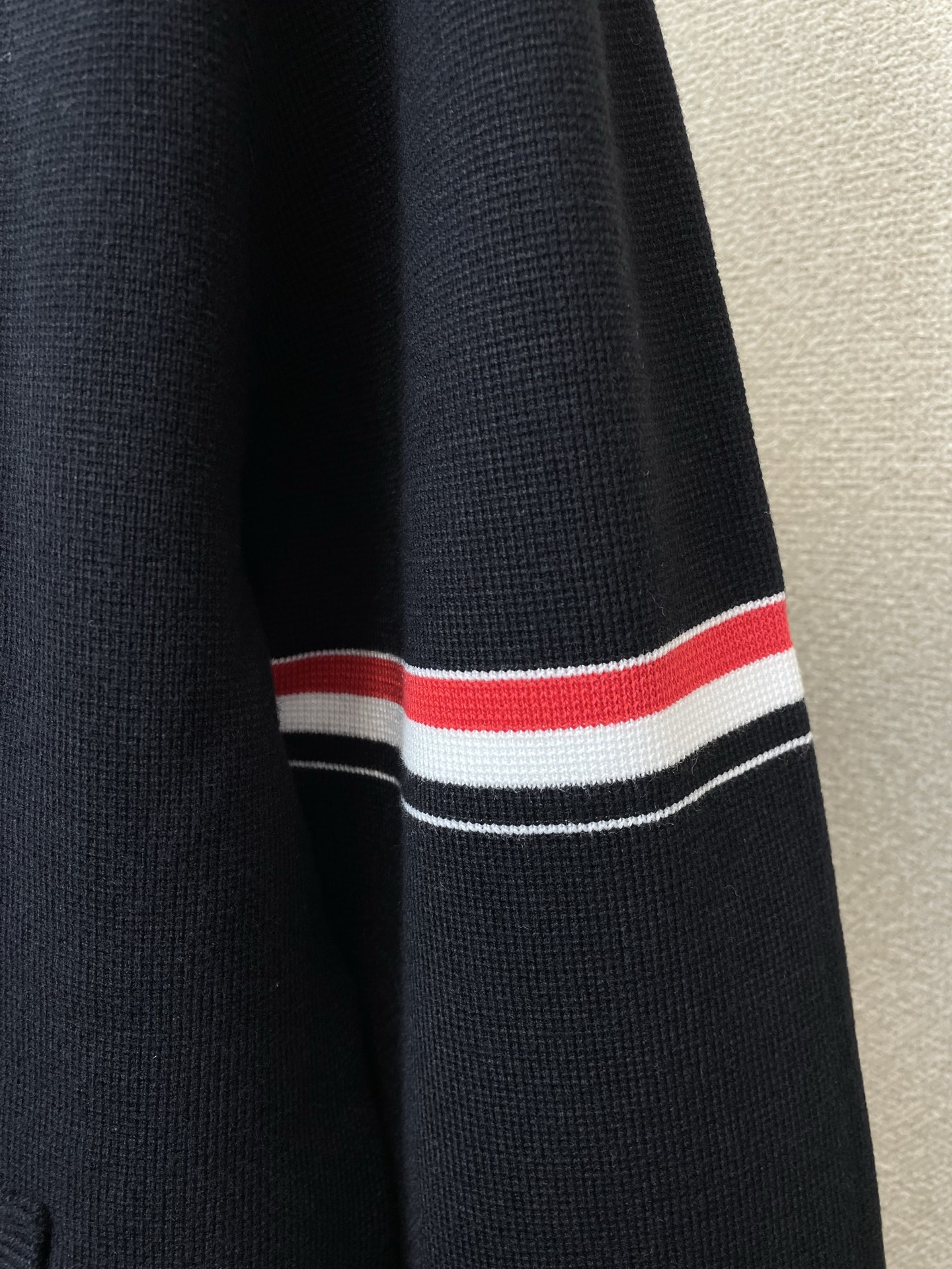 。Thom Browne汤姆布朗💥砸锅卖铁都要上的新款！新款原单男士拉链毛衣 高端定制 高端版本 时尚百