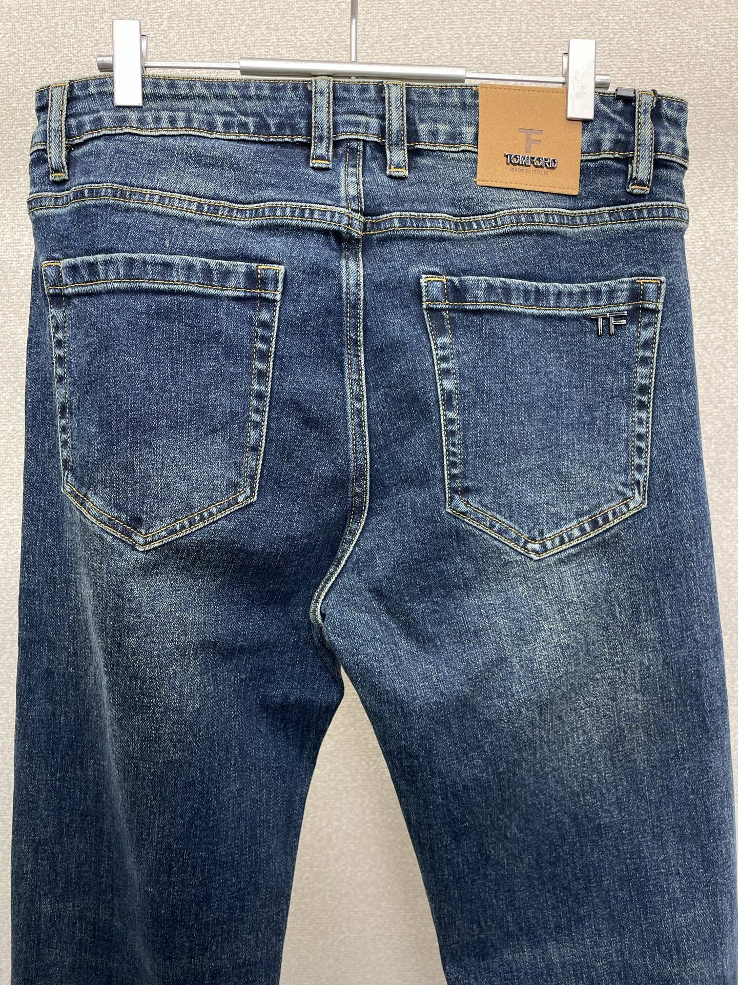 。TOM FORD汤姆福特💥砸锅卖铁都要上的新款！新款休闲牛仔裤👖 高端版本！专柜定制面料 透气舒适度高