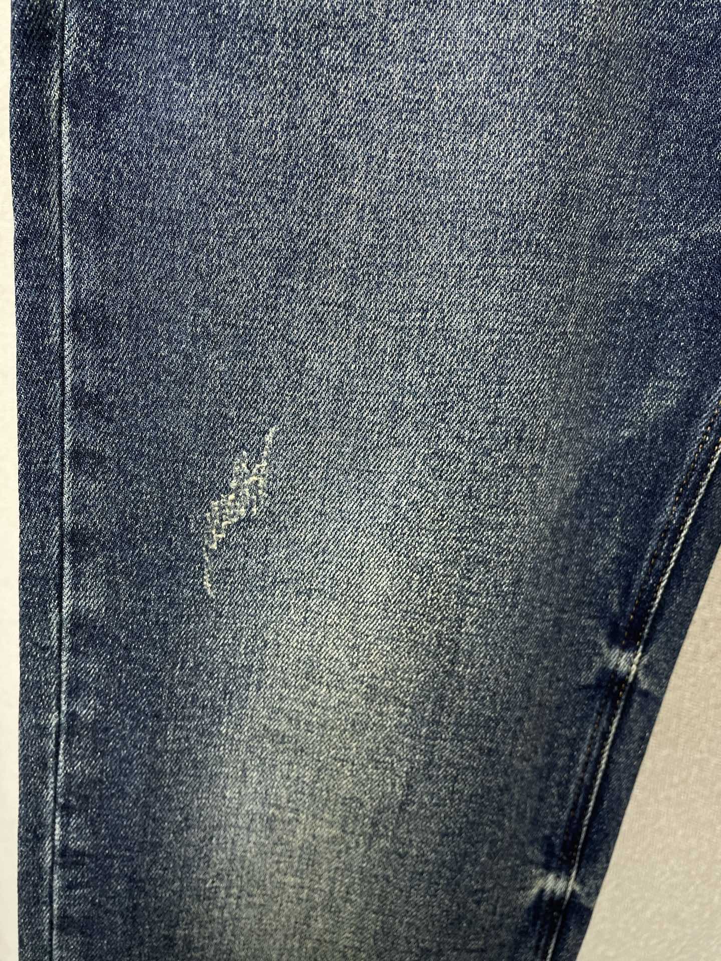 。Cavalli卡沃利💥砸锅卖铁都要上的新款新款休闲牛仔裤👖 高端版本！专柜定制面料 透气舒适度高，细节