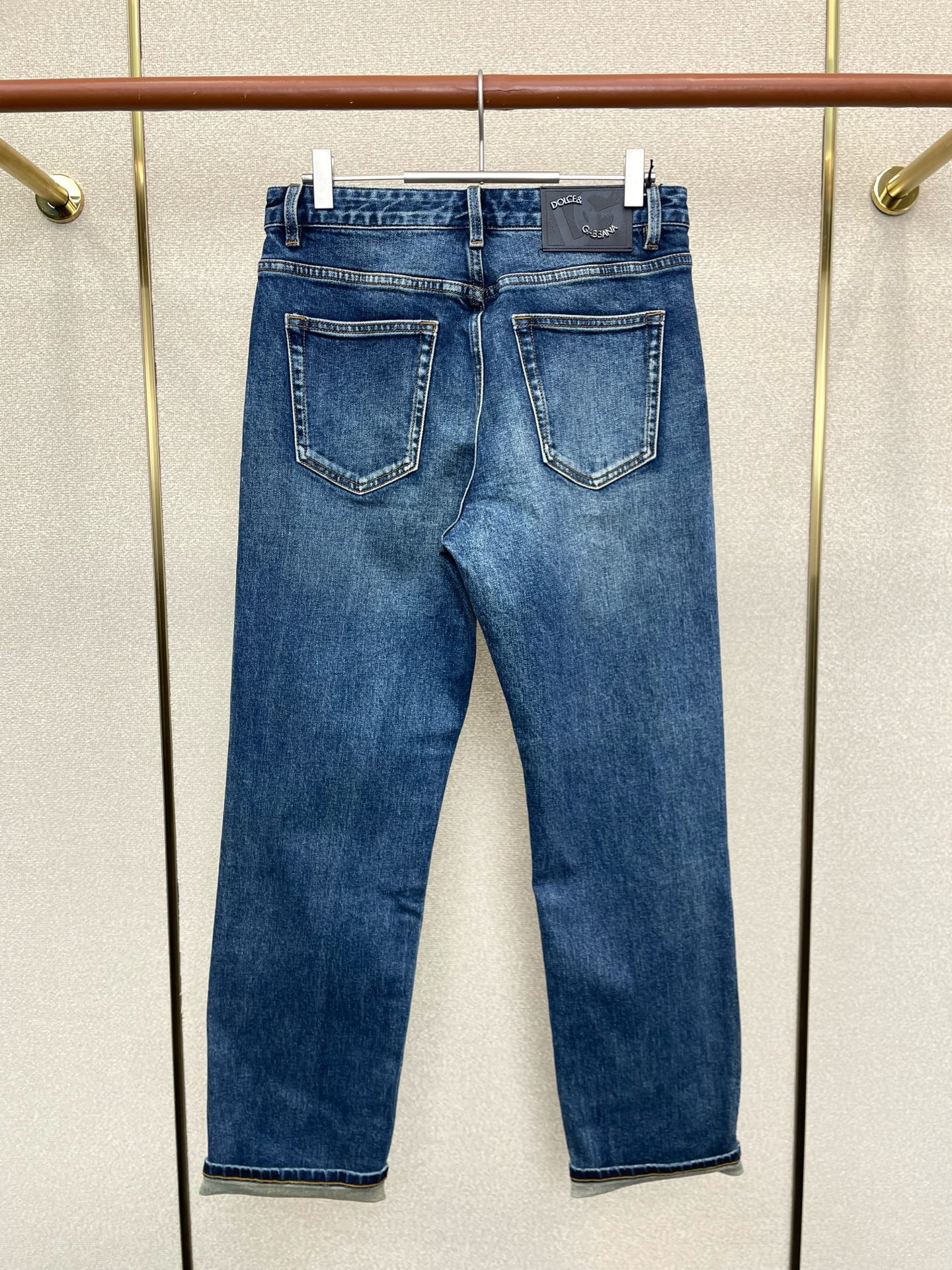 。Dolce&Gabbana杜嘉班纳💥砸锅卖铁都要上的新款新款休闲牛仔裤👖 高端版本！专柜定制面料 透气