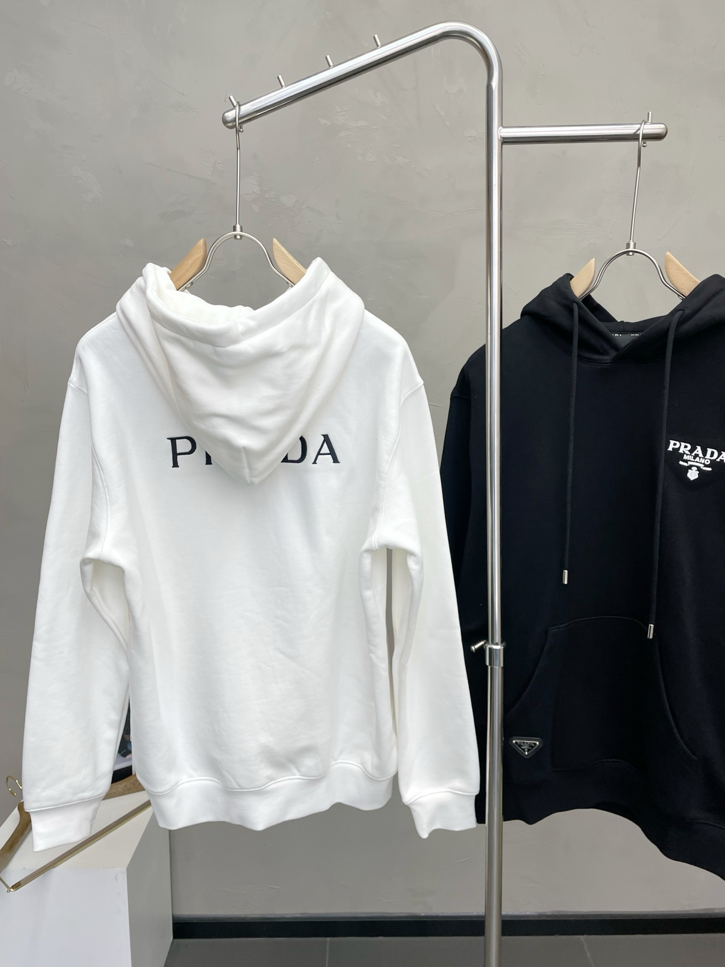 。Prada普拉达💥砸锅卖铁都要上的新款新款原单男士休闲连帽卫衣 高端定制 高版本 时尚百搭爆款⚠️⚠️