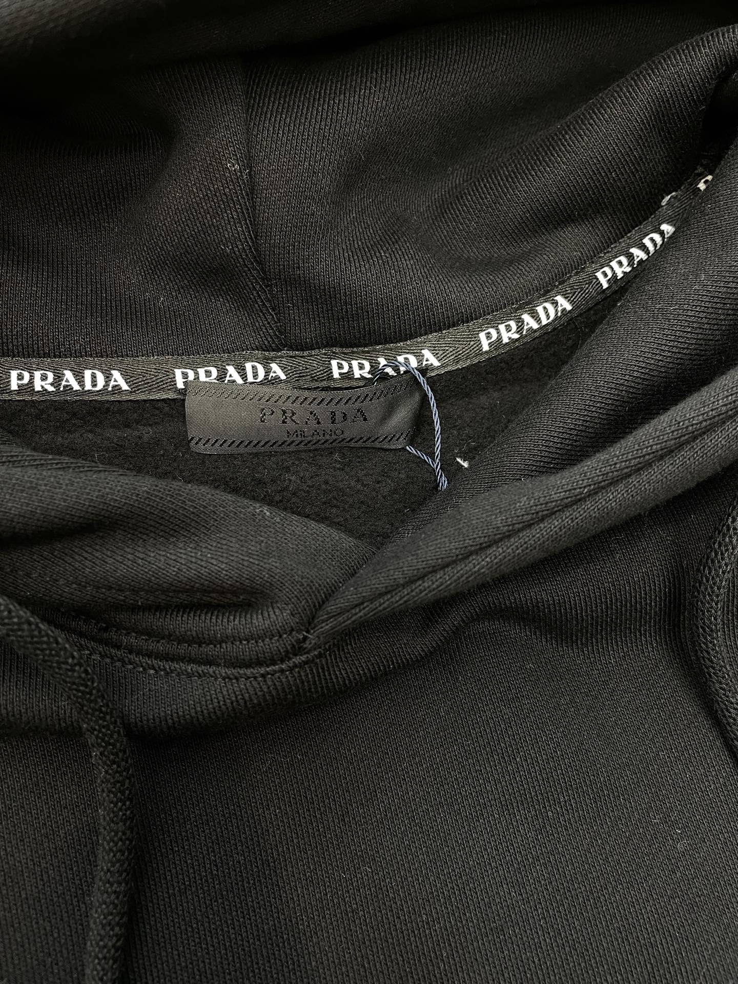 。Prada普拉达💥砸锅卖铁都要上的新款新款原单男士休闲连帽卫衣 高端定制 高版本 时尚百搭爆款⚠️⚠️