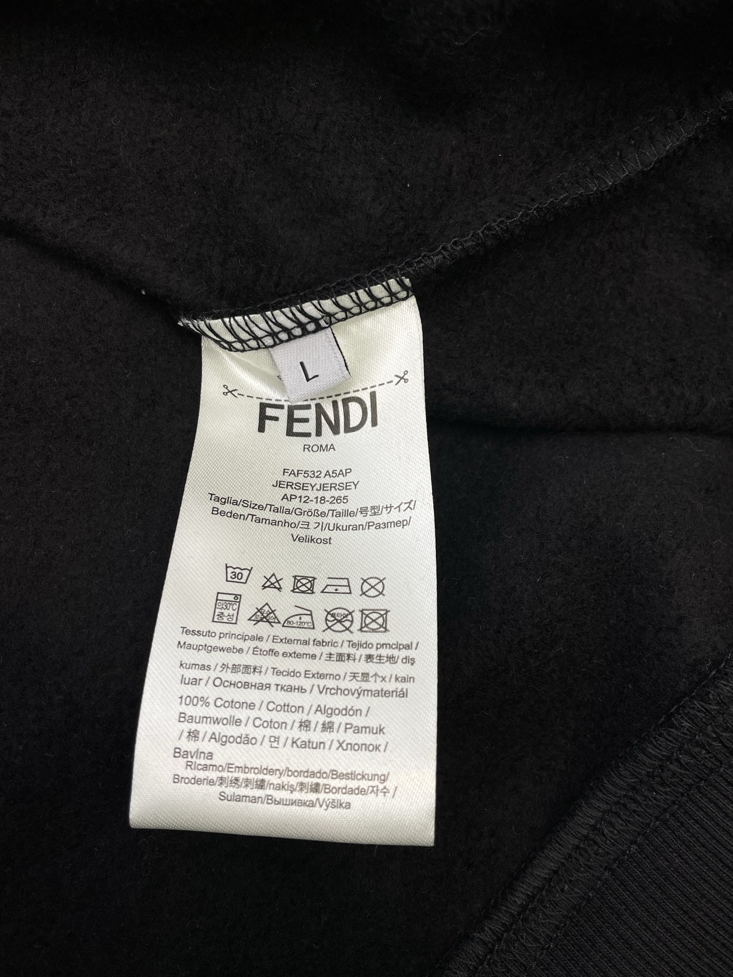 。FENDI芬迪💥砸锅卖铁都要上的新款！新款原单男士休闲连帽卫衣 高端定制 高版本 时尚百搭爆款⚠️⚠️