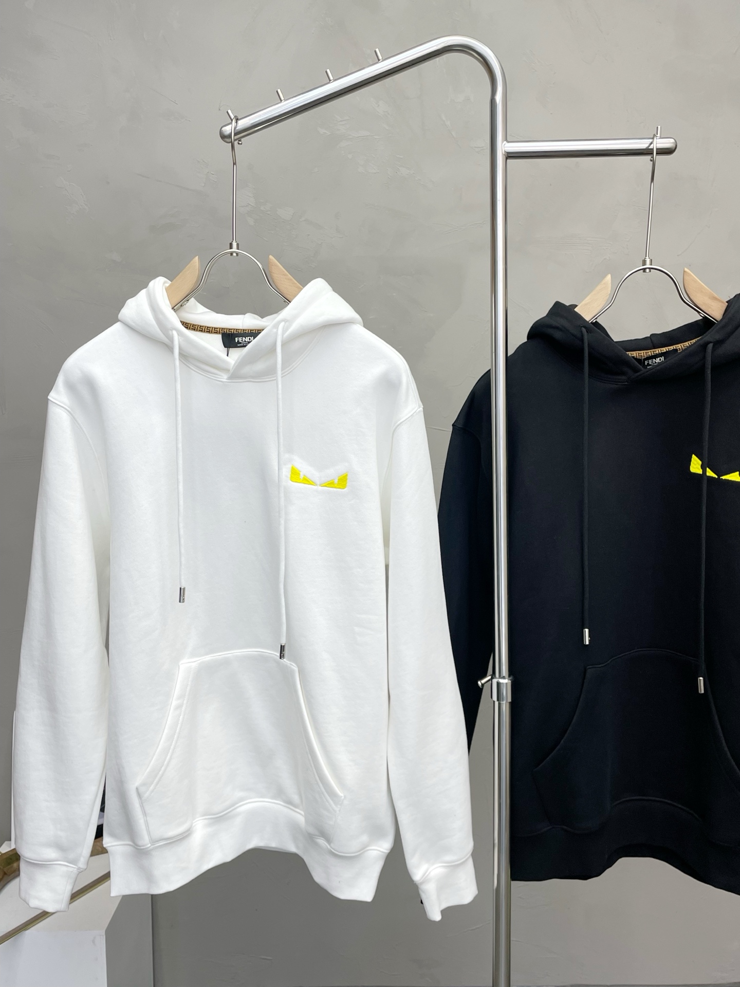 。FENDI芬迪💥砸锅卖铁都要上的新款！新款原单男士休闲连帽卫衣 高端定制 高版本 时尚百搭爆款⚠️⚠️