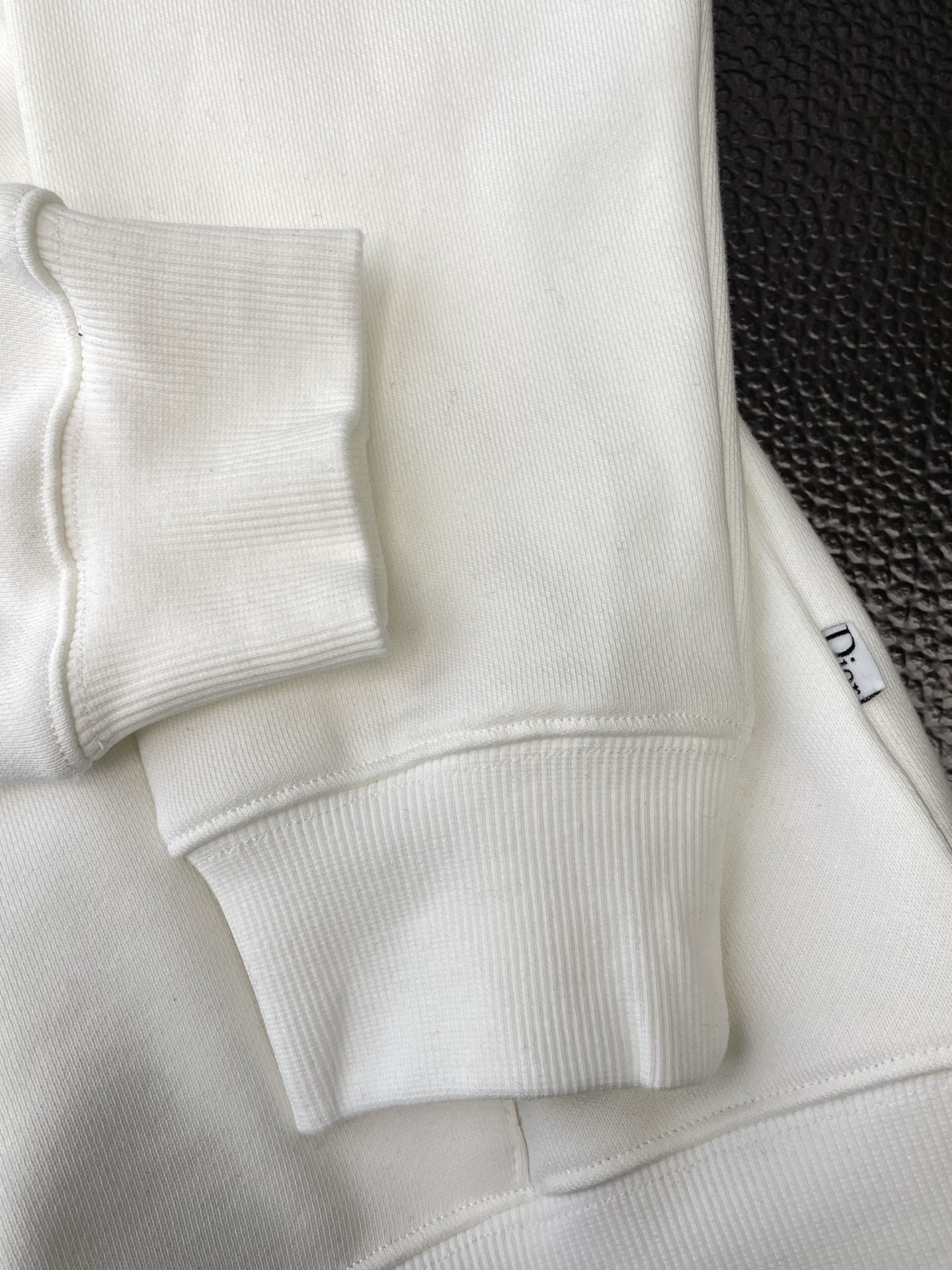 。Dior迪奥💥砸锅卖铁都要上的新款新款原单男士休闲连帽卫衣 高端定制 高版本 时尚百搭爆款⚠️⚠️✨✨