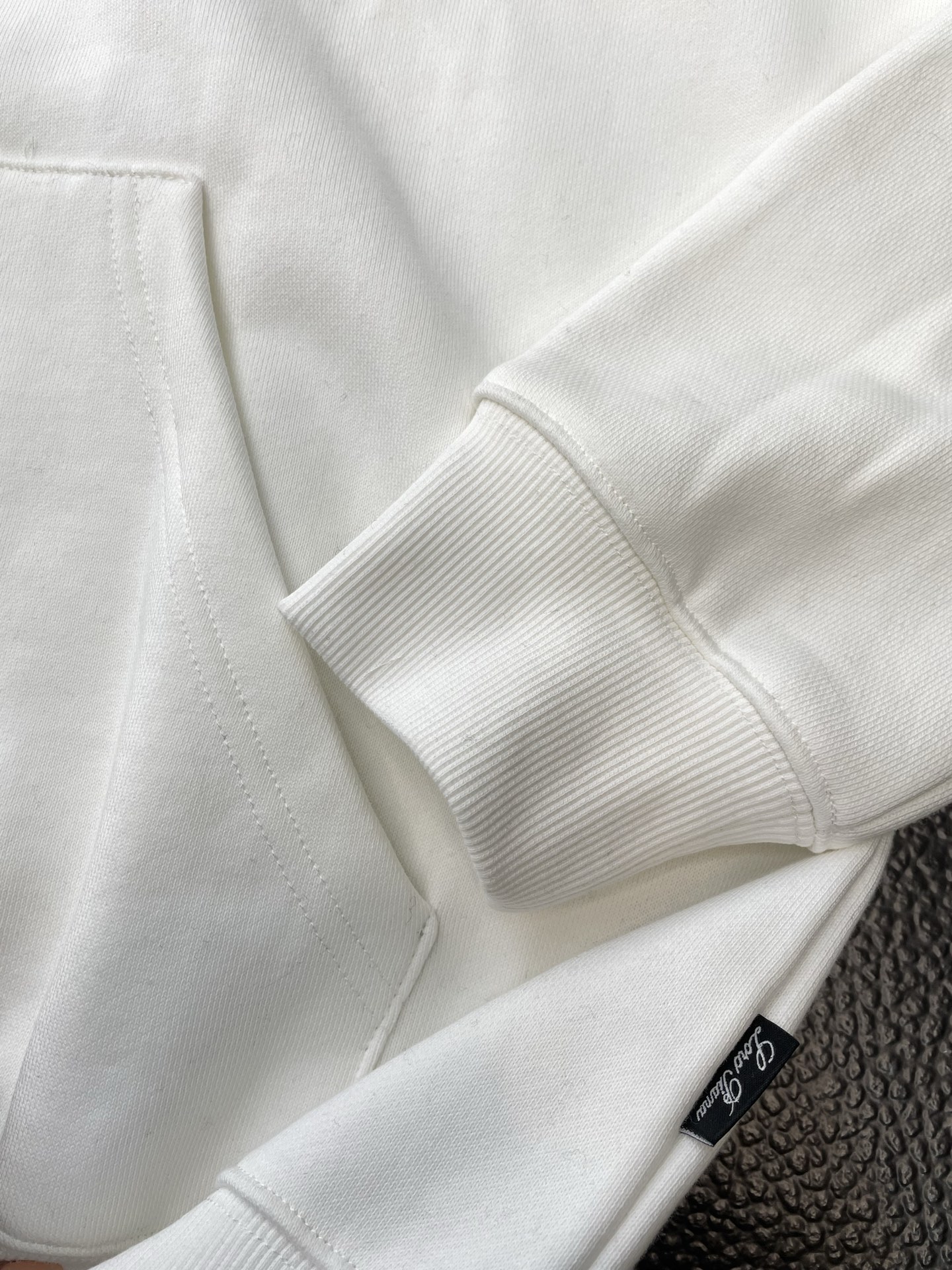 。lP🆕-Loro Piana诺悠翩雅💥砸锅卖铁都要上的新款！新款原单男士休闲连帽卫衣 高端定制 高版本