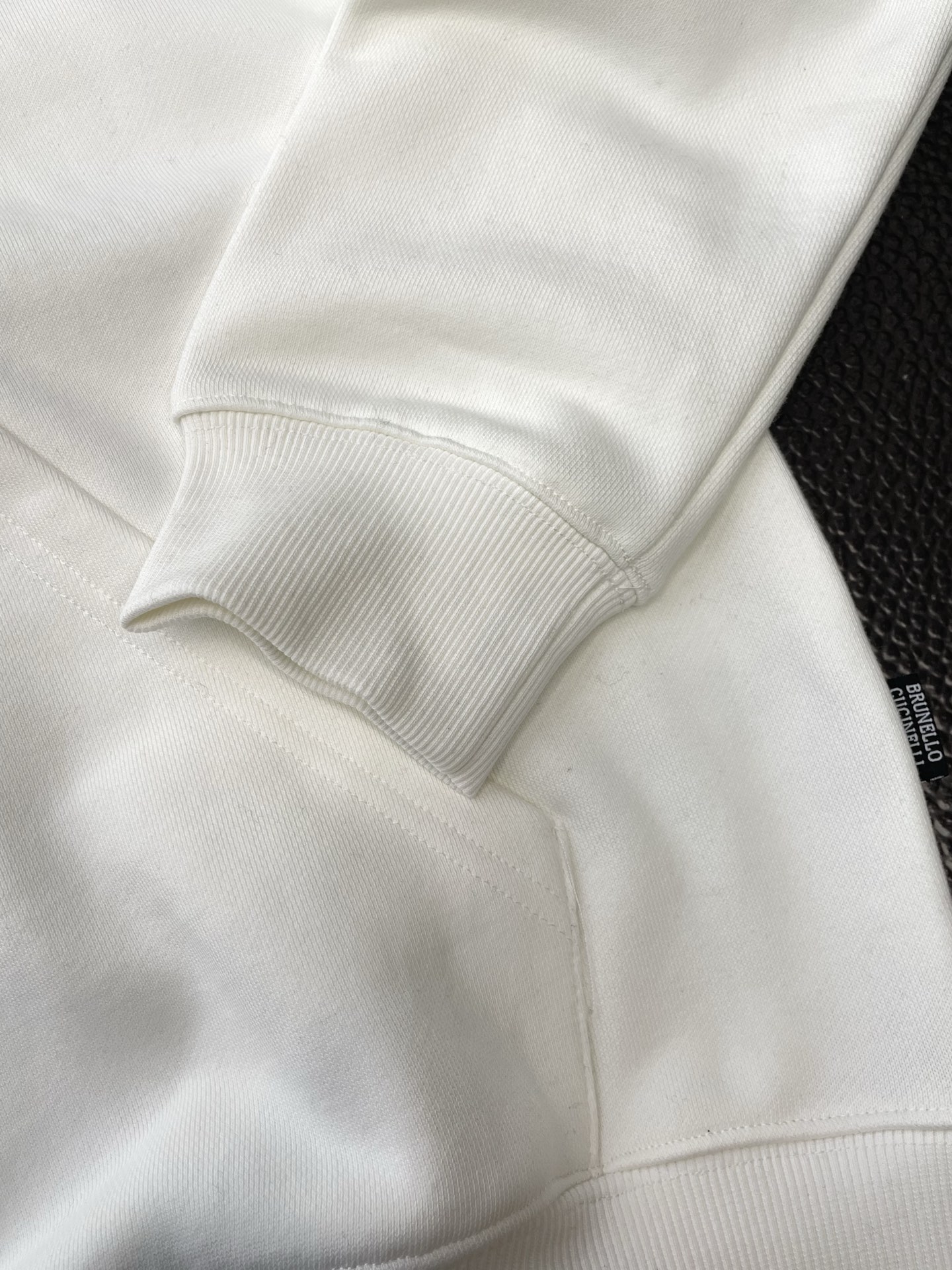 。BC-Brunello Cucineli 布鲁内洛·库奇内利💥砸锅卖铁都要上的新款最新时尚连帽加绒卫衣