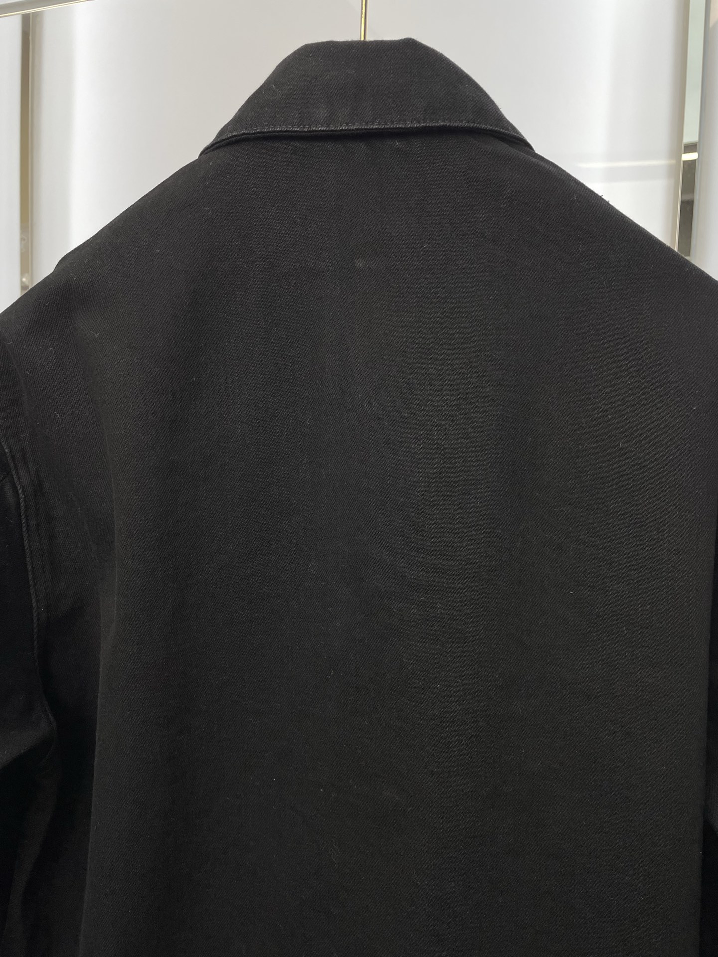 。STONE ISLAND石头岛💥砸锅卖铁都要上的新款！最新时尚牛仔外套 纯色翻领粒扣牛仔夹克外套 经典