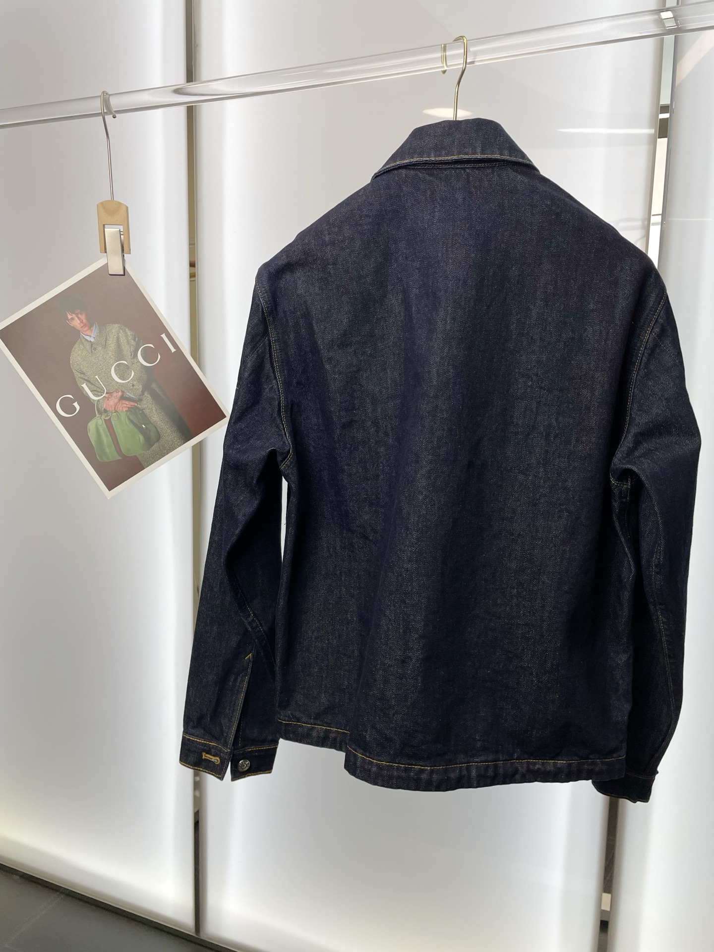 。STONE ISLAND石头岛💥砸锅卖铁都要上的新款！最新时尚牛仔外套 纯色翻领粒扣牛仔夹克外套 经典