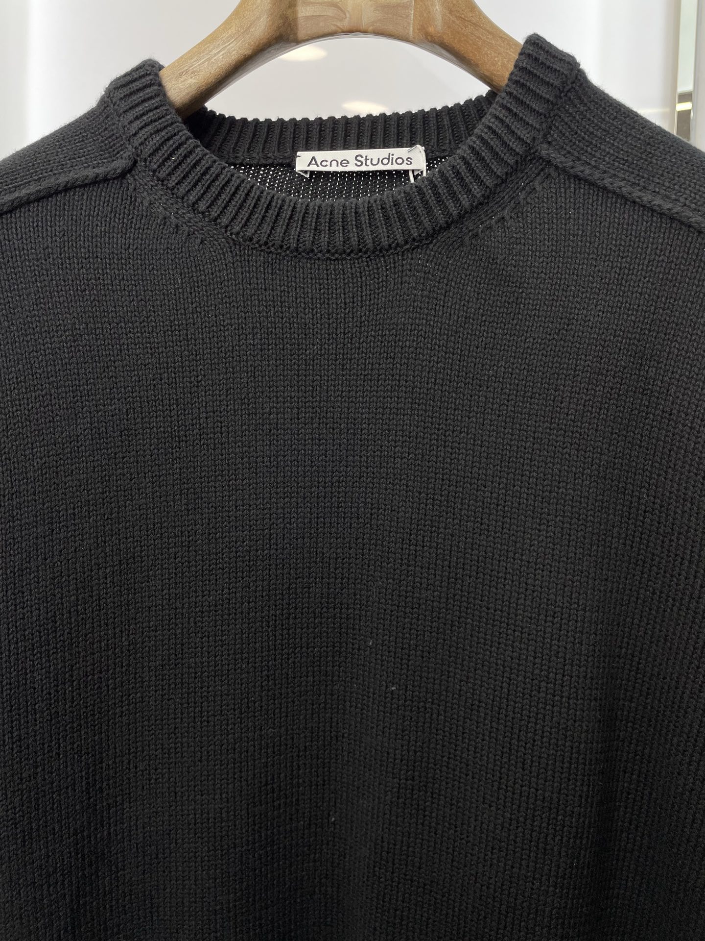 。Acne Studios💥砸锅卖铁都要上的新款！最新时尚毛衣 印花徽标毛衣 经典设计与颜值爆棚的外套 