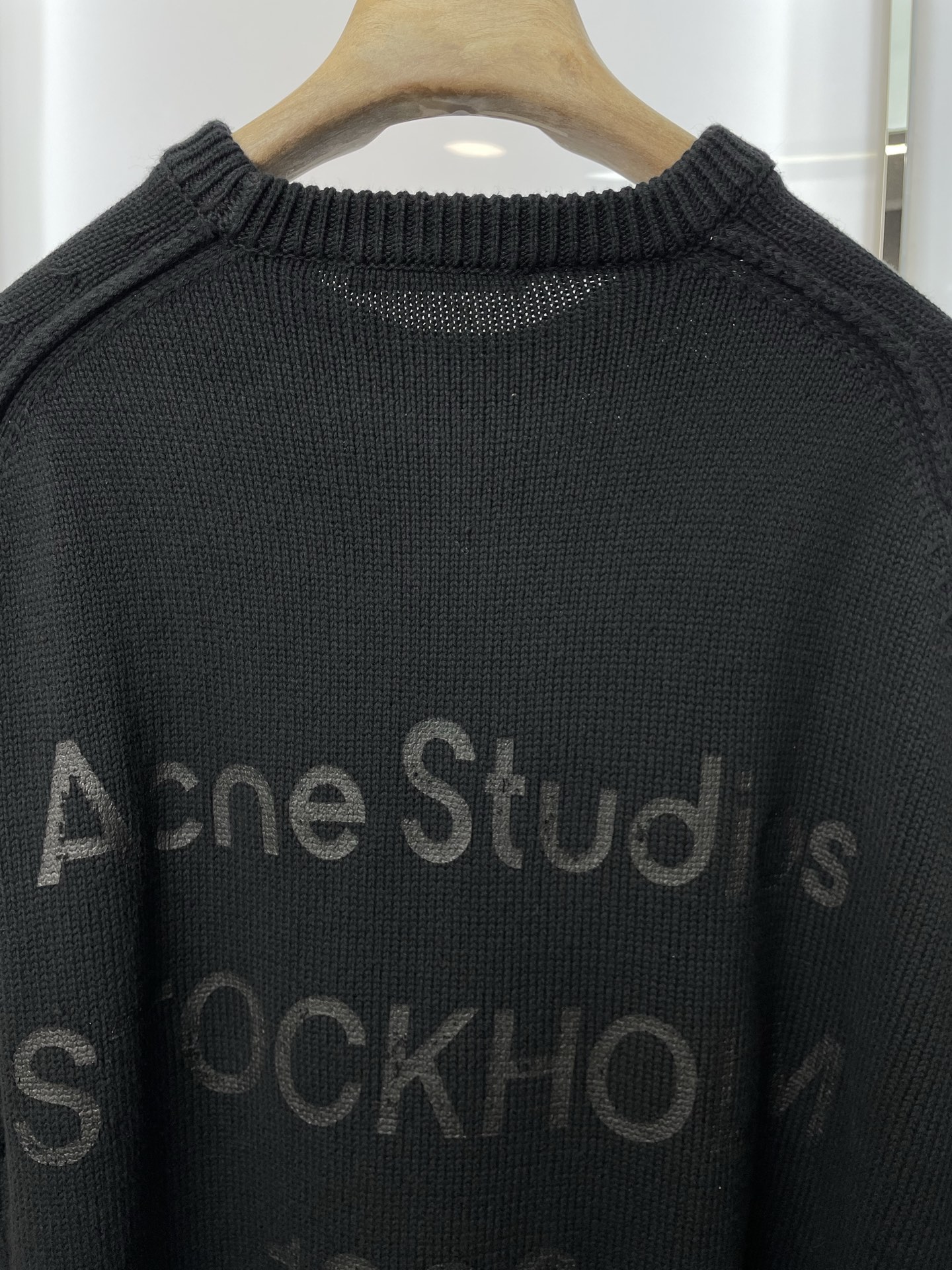 。Acne Studios💥砸锅卖铁都要上的新款！最新时尚毛衣 印花徽标毛衣 经典设计与颜值爆棚的外套 