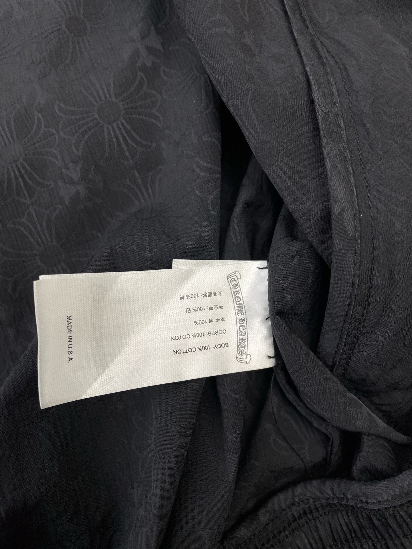 。Chrome hearts克罗心💥砸锅卖铁都要上的新款！最新时尚夹克 纯色克罗心满印暗纹Logo卷轴拉