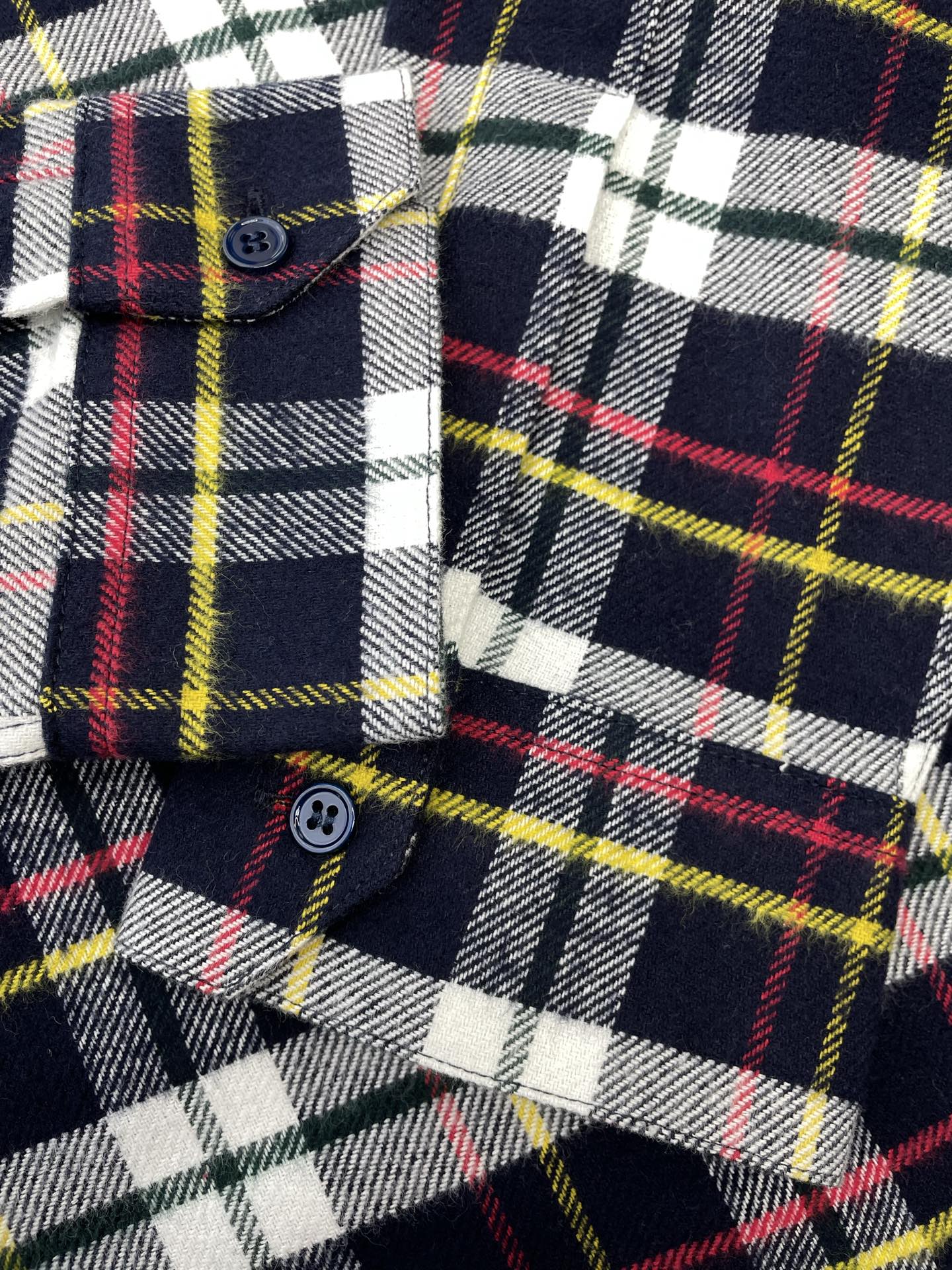 。CELINE赛琳💥砸锅卖铁都要上的新款！最新时尚衬衫 羊毛宽松衬衫 经典设计与颜值爆棚的外套 品质更是