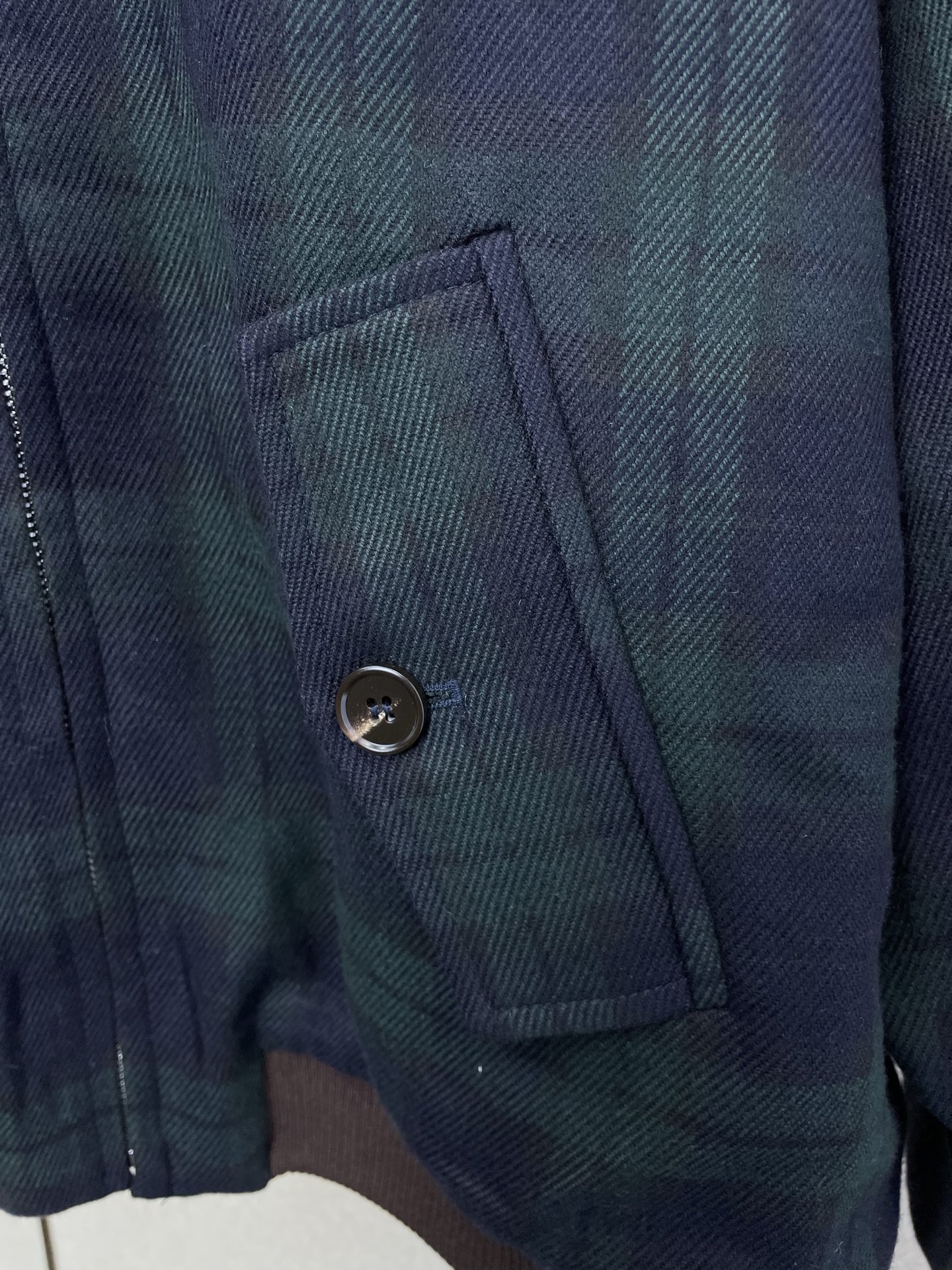 。Miumiu谬谬💥砸锅卖铁都要上的新款！新款棉服 格纹撞色夹克外套 贸易公司渠道稀出，降温天气必备的保