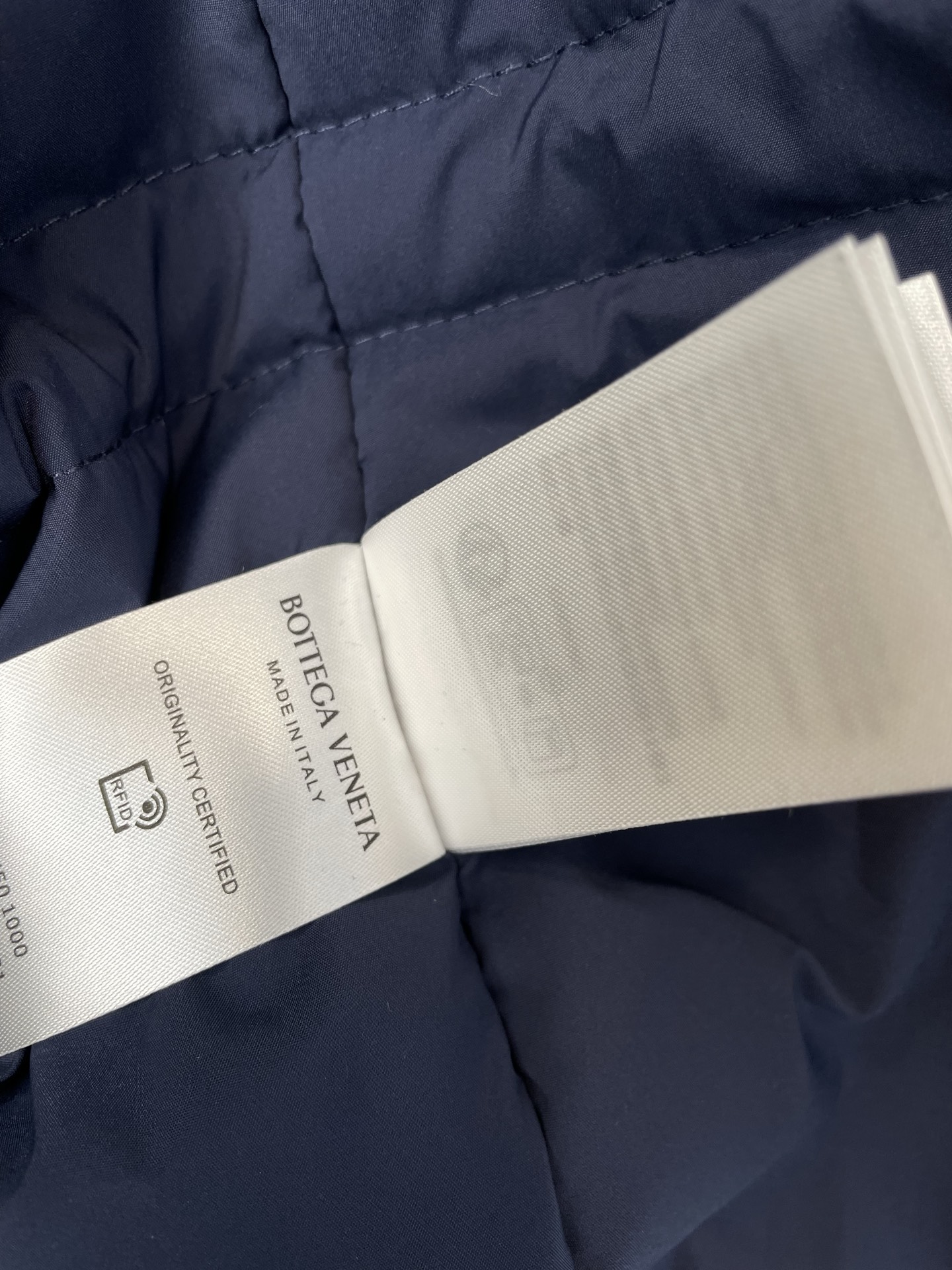 。羽绒服-Bottega Veneta葆蝶家💥砸锅卖铁都要上的新款！新款羽绒服 可拆帽高领羽绒服 贸易公