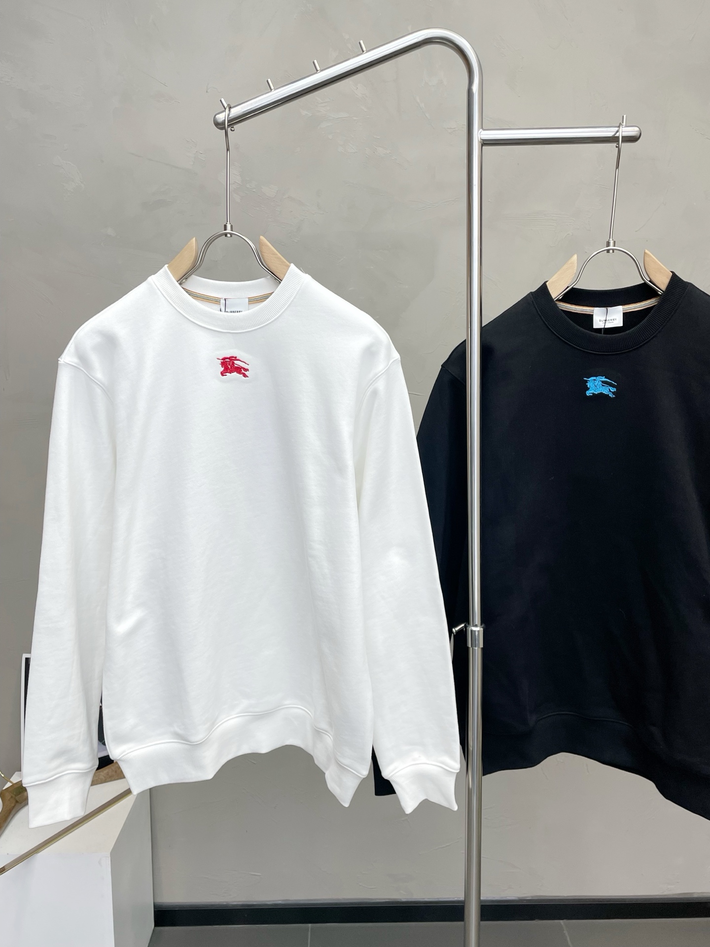 。Burberry巴宝莉💥砸锅卖铁都要上的新款新款原单男士休闲卫衣 高端定制 高版本 时尚百搭爆款⚠️⚠