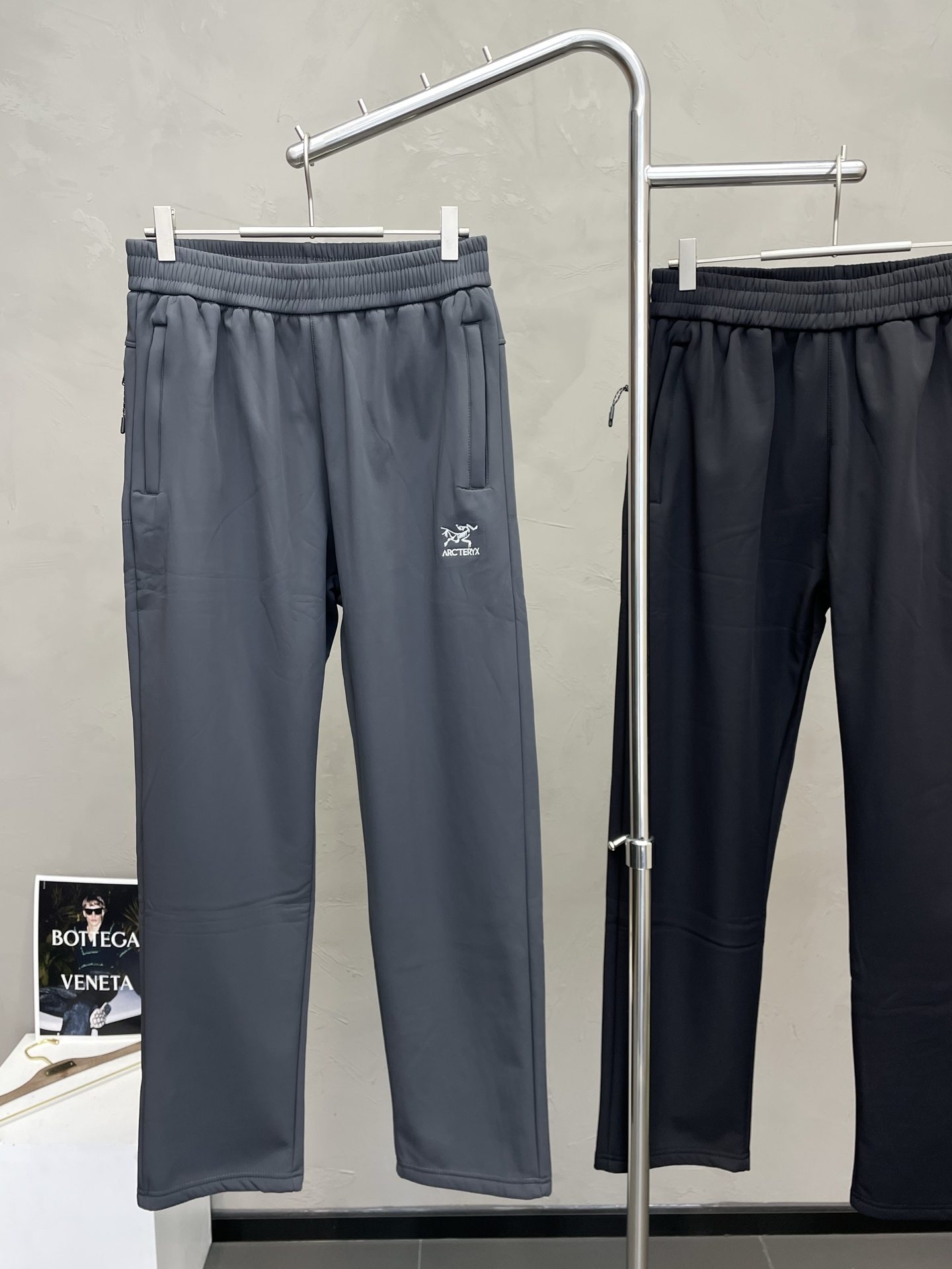 。Arc’teryx始祖鸟💥砸锅卖铁都要上的新款新款 休闲加绒裤 高端版本！专柜定制面料 透气舒适度高，