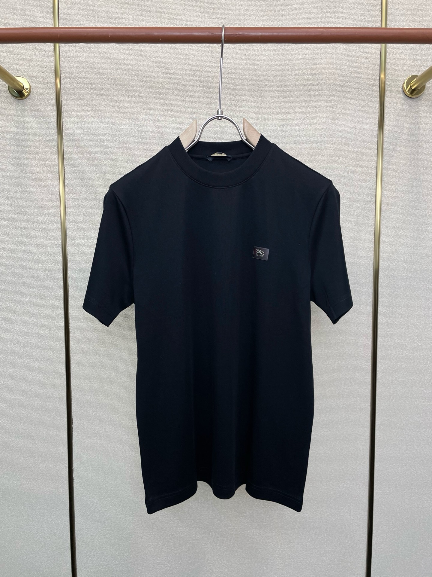 。Burberry巴宝莉💥砸锅卖铁都要上的新款新款原单男士休闲短袖 高端定制 高端版本 时尚百搭爆款⚠️