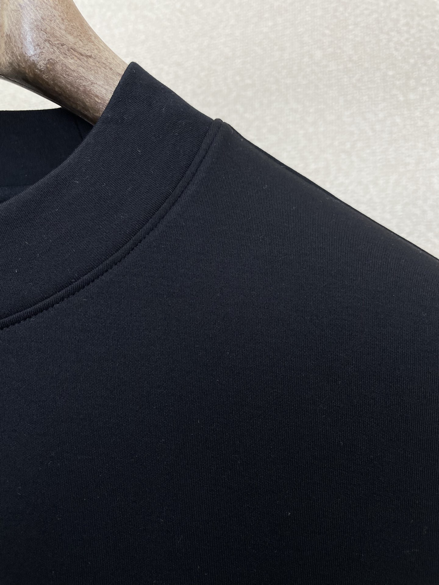 。Prada普拉达💥砸锅卖铁都要上的新款新款原单男士休闲长袖 高端定制 高端版本 时尚百搭爆款⚠️⚠️✨