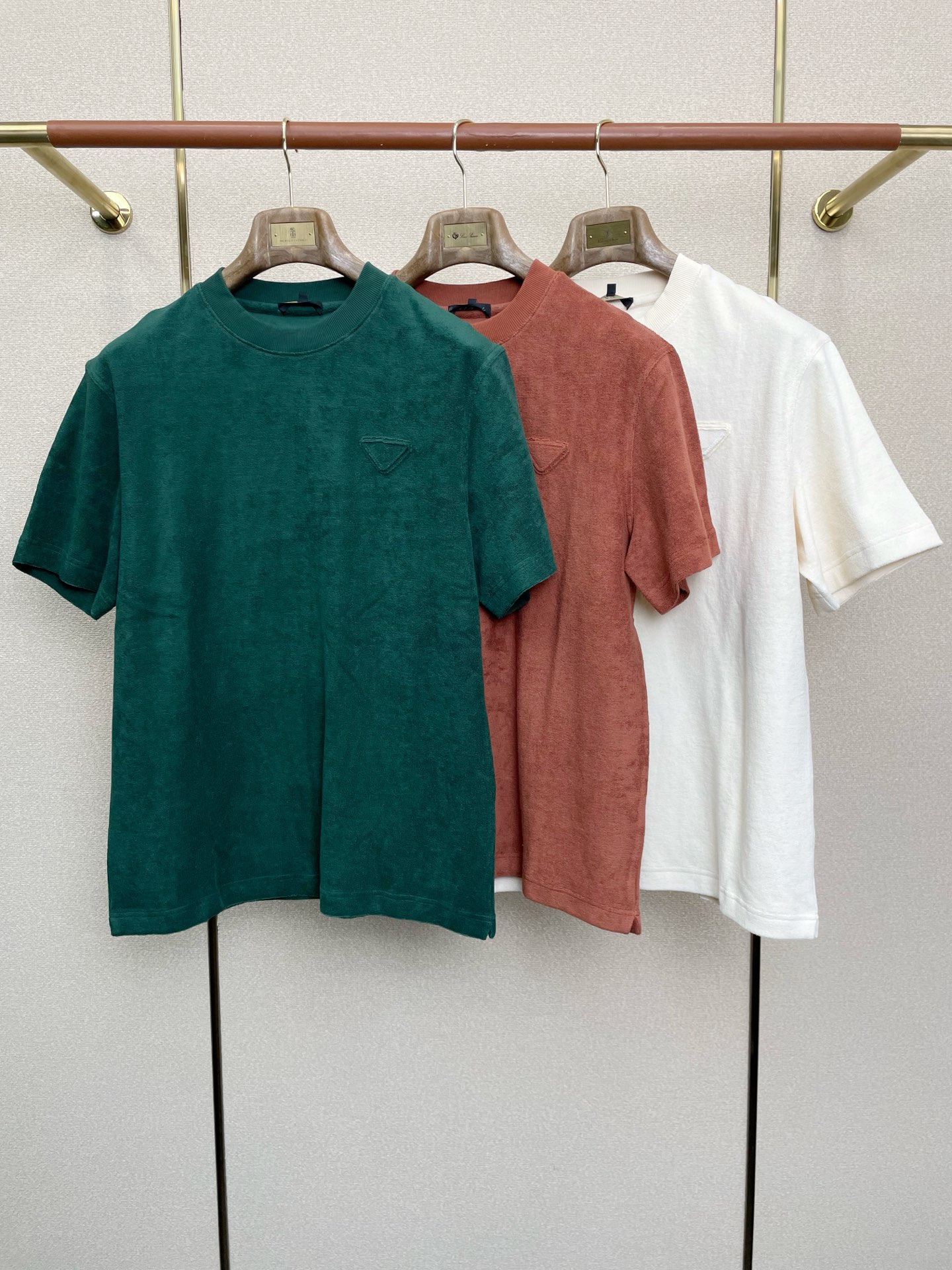 。Prada普拉达💥砸锅卖铁都要上的新款新款原单男士休闲长袖 高端定制 高端版本 时尚百搭爆款⚠️⚠️✨