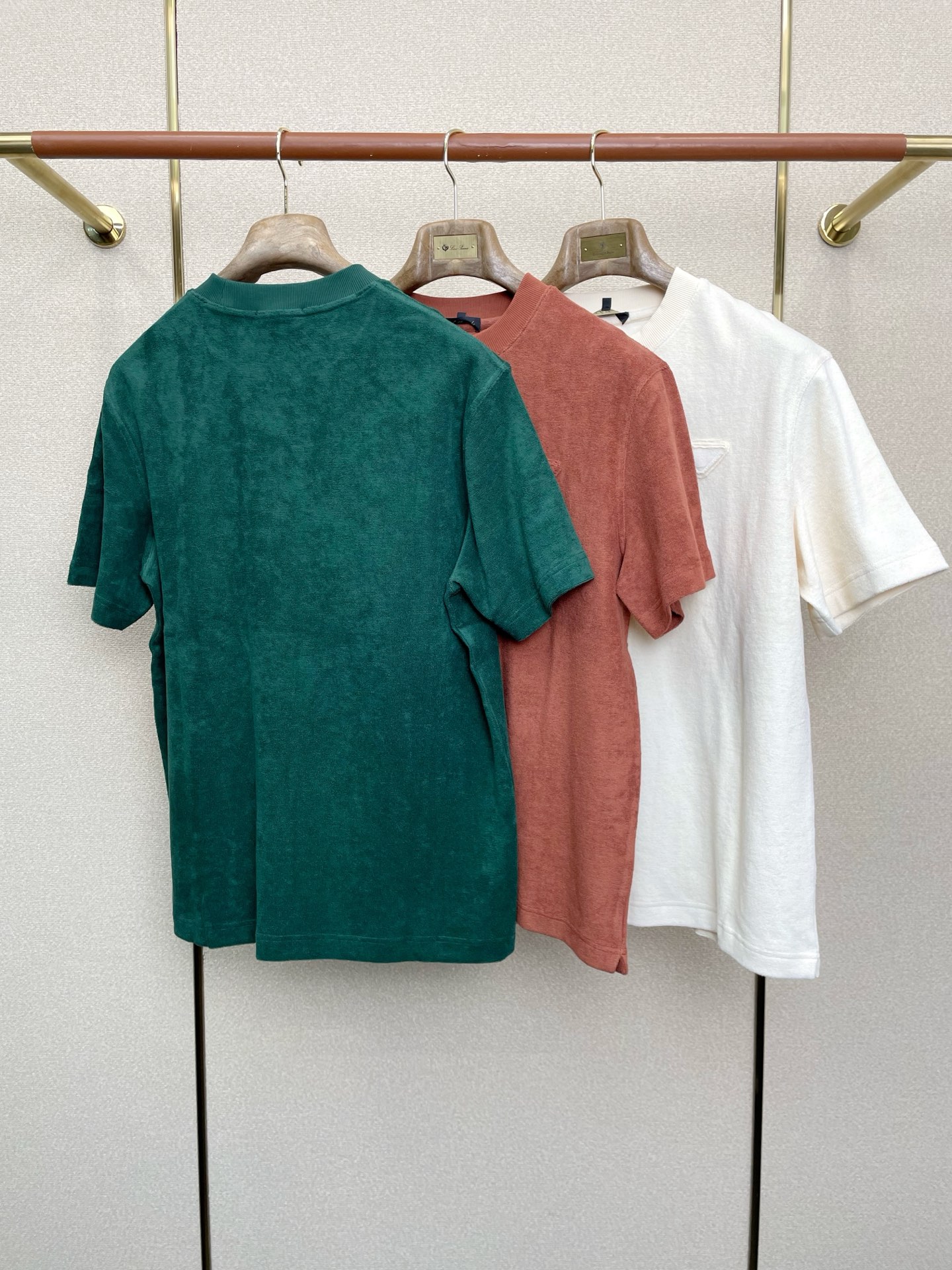 。Prada普拉达💥砸锅卖铁都要上的新款新款原单男士休闲长袖 高端定制 高端版本 时尚百搭爆款⚠️⚠️✨