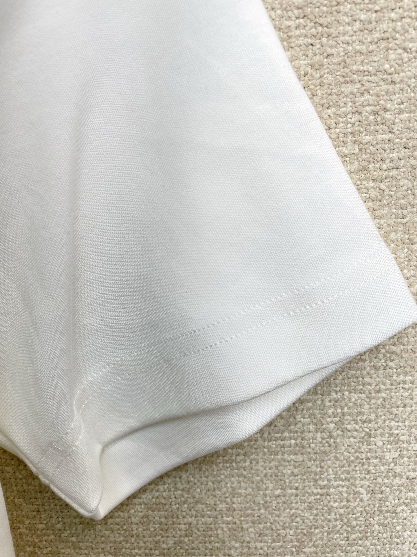 。Prada普拉达💥砸锅卖铁都要上的新款新款原单男士休闲短袖 高端定制 高端版本 时尚百搭爆款⚠️⚠️✨