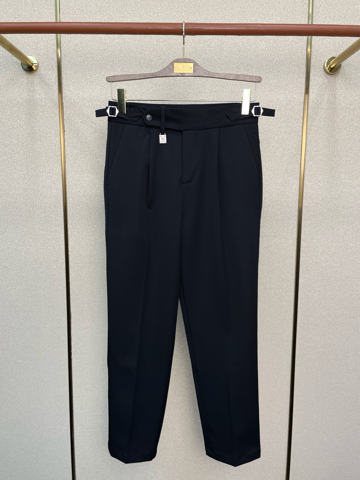 支持跨年售后！。Dolce&Gabbana杜嘉班纳💥独家专供新款休闲西裤 高端版本！专柜定制面料 透气舒