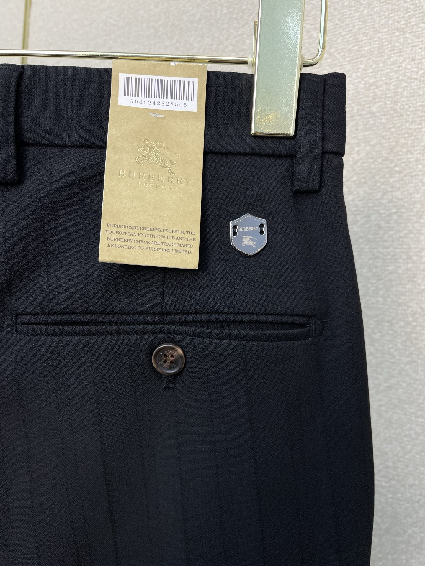 支持跨年售后！。Burberry巴宝莉💥独家专供新款休闲西裤 高端版本！专柜定制面料 透气舒适度高，细节