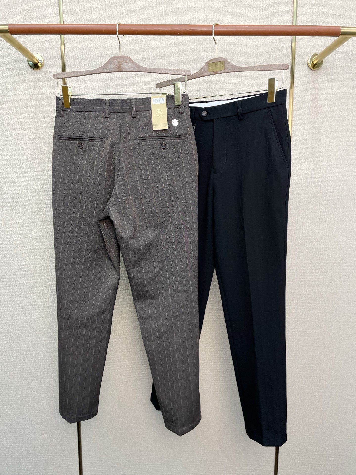 支持跨年售后！。Burberry巴宝莉💥独家专供新款休闲西裤 高端版本！专柜定制面料 透气舒适度高，细节