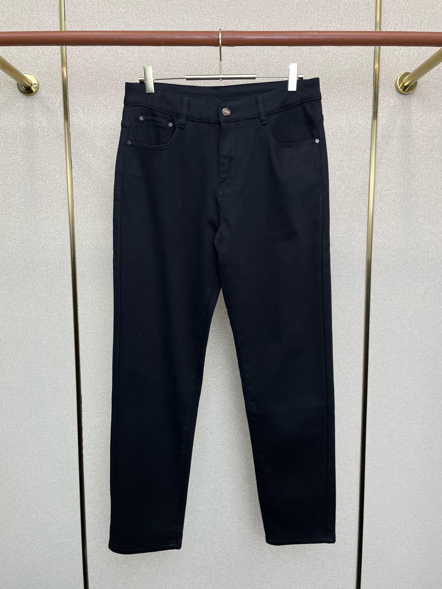 。ARMANI阿玛尼💥独家专供新款休闲牛仔裤👖高端版本！专柜定制加绒面料 透气舒适度高，细节无可挑剔，品