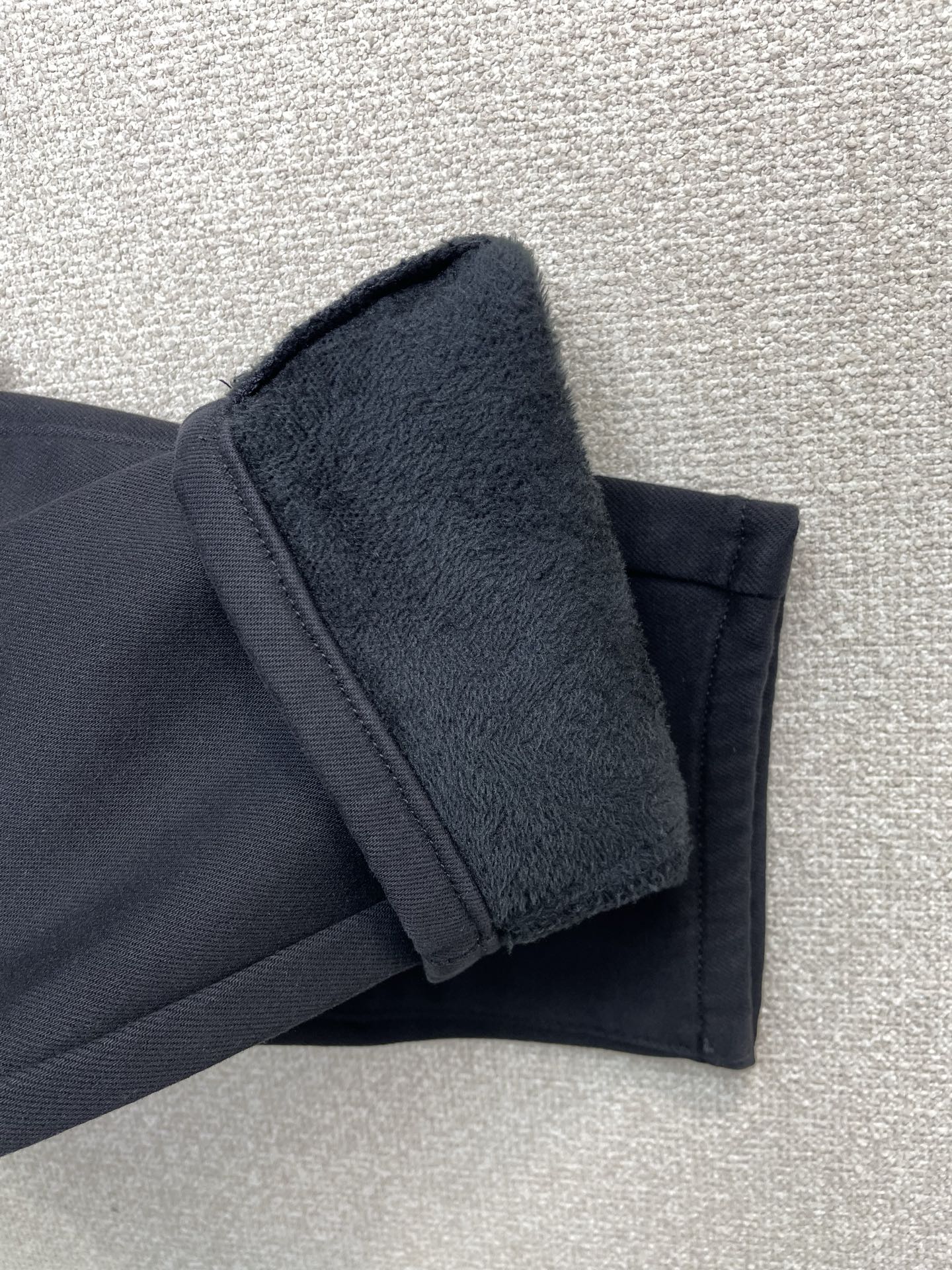 。ARMANI阿玛尼💥独家专供新款休闲牛仔裤👖高端版本！专柜定制加绒面料 透气舒适度高，细节无可挑剔，品