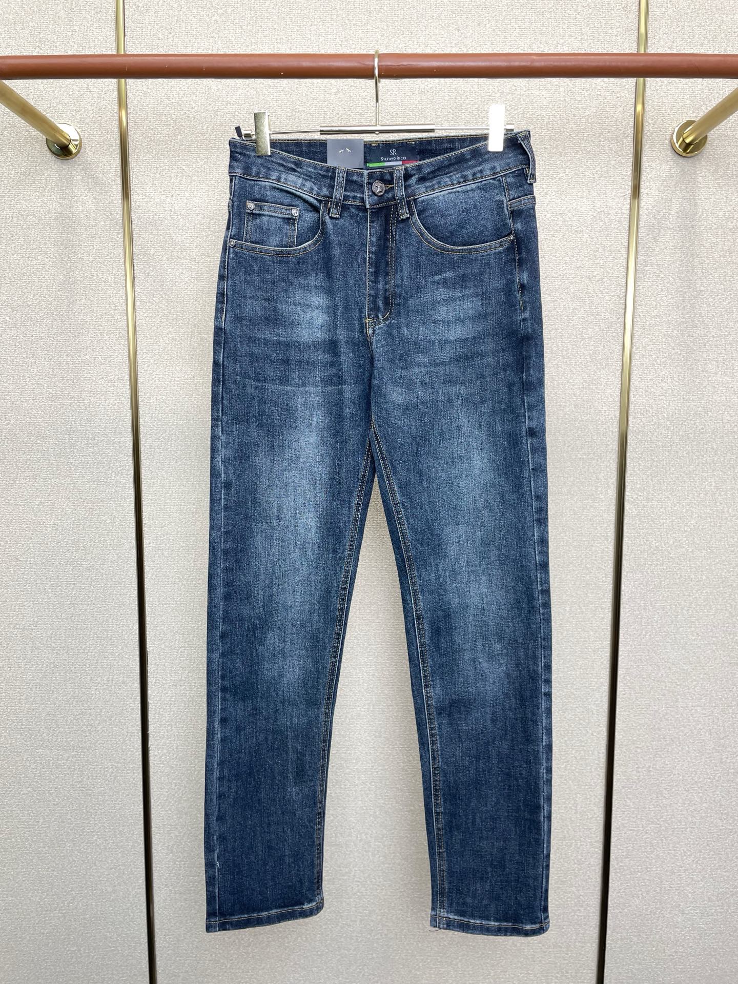 。 Stefano Ricci史蒂芬💥独家专供新款休闲牛仔裤👖高端版本！专柜定制面料 透气舒适度高，细节