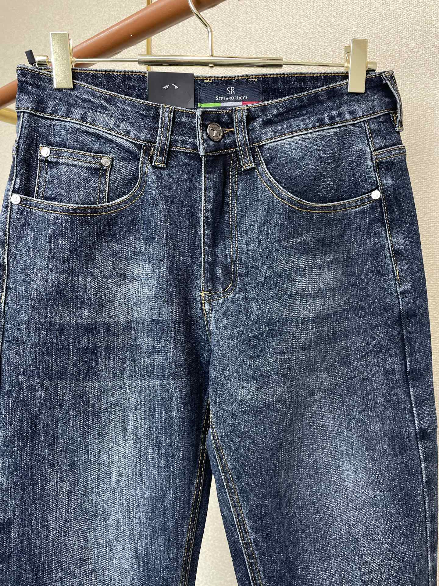 。 Stefano Ricci史蒂芬💥独家专供新款休闲牛仔裤👖高端版本！专柜定制面料 透气舒适度高，细节