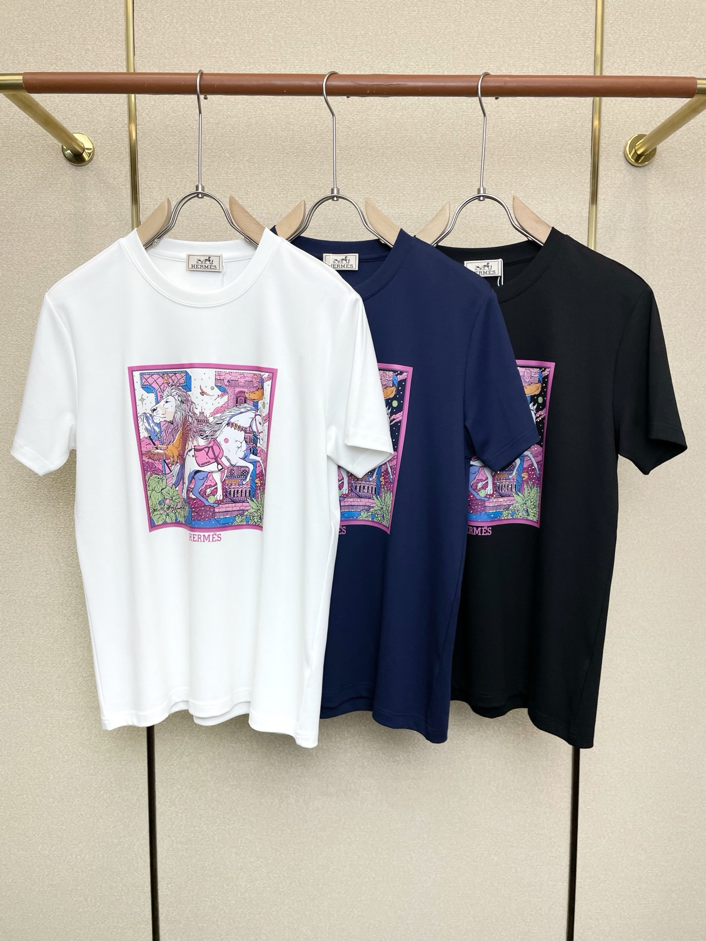 。Hermès爱马仕💥独家专供新款原单男士休闲短袖 高端定制 高端版本 时尚百搭爆款⚠️⚠️✨✨进口面料