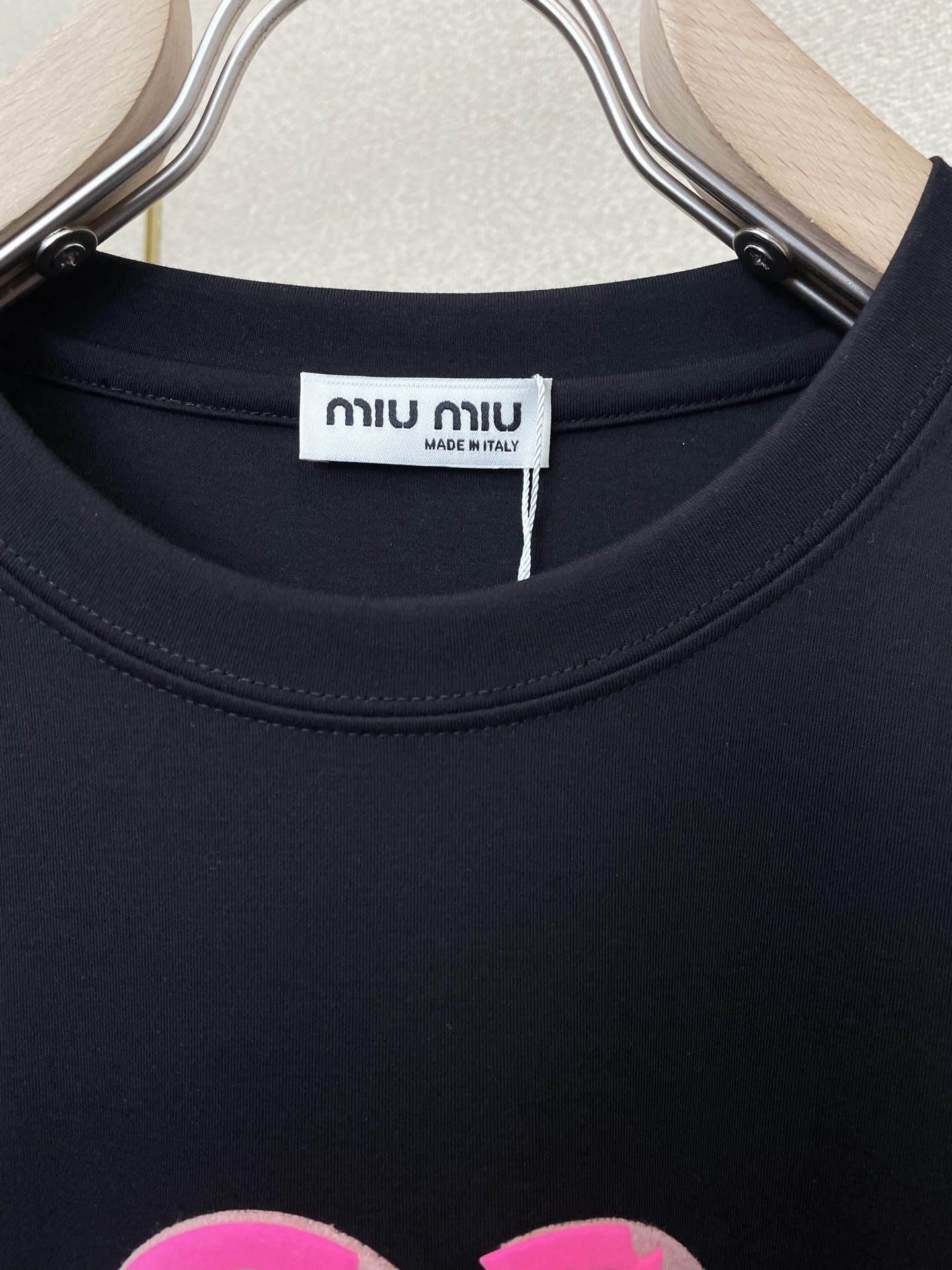 。Miumiu谬谬💥独家专供新款原单男士休闲短袖 高端定制 高端版本 时尚百搭爆款⚠️⚠️✨✨进口面料 