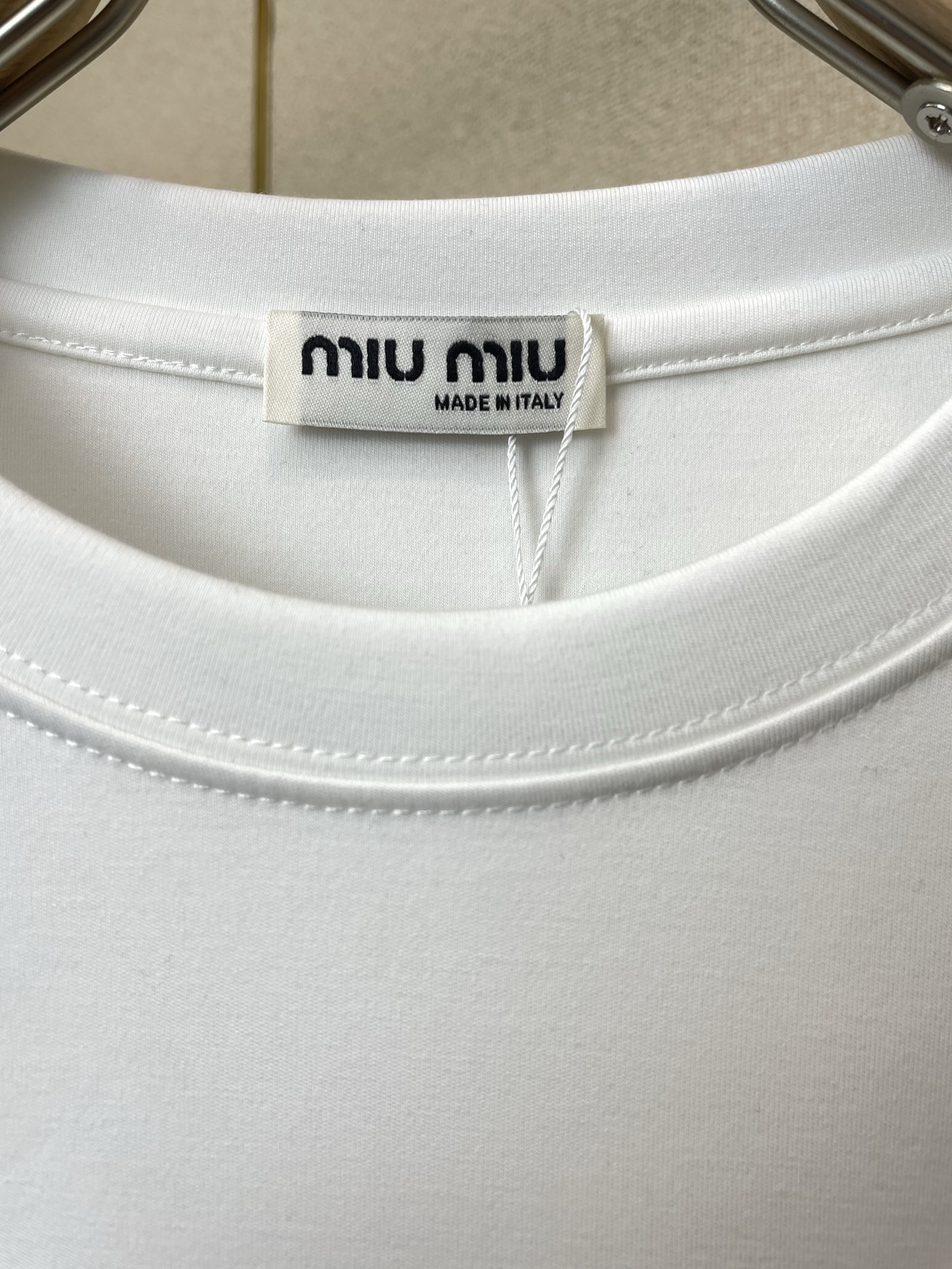 。Miumiu谬谬💥独家专供新款原单男士休闲短袖 高端定制 高端版本 时尚百搭爆款⚠️⚠️✨✨进口面料 