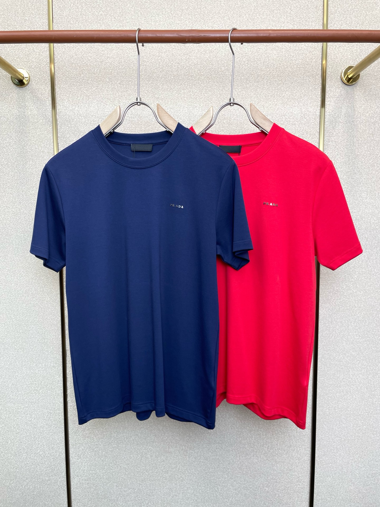 。Prada普拉达💥独家专供新款原单男士休闲短袖 高端定制 高端版本 时尚百搭爆款⚠️⚠️✨✨进口面料 