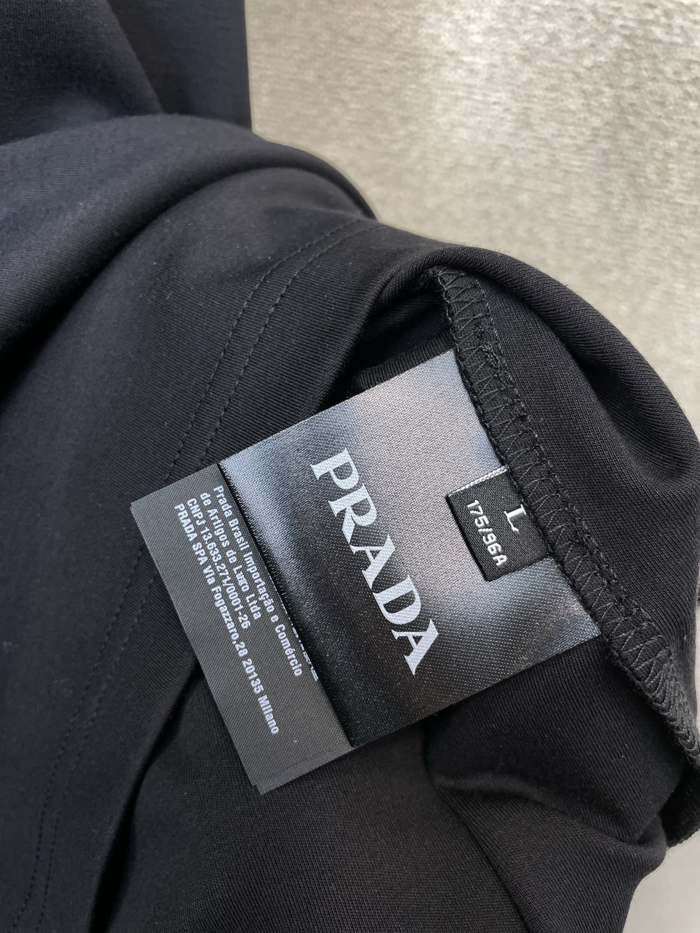 。Prada普拉达💥独家专供新款原单男士休闲短袖 高端定制 高端版本 时尚百搭爆款⚠️⚠️✨✨进口面料 