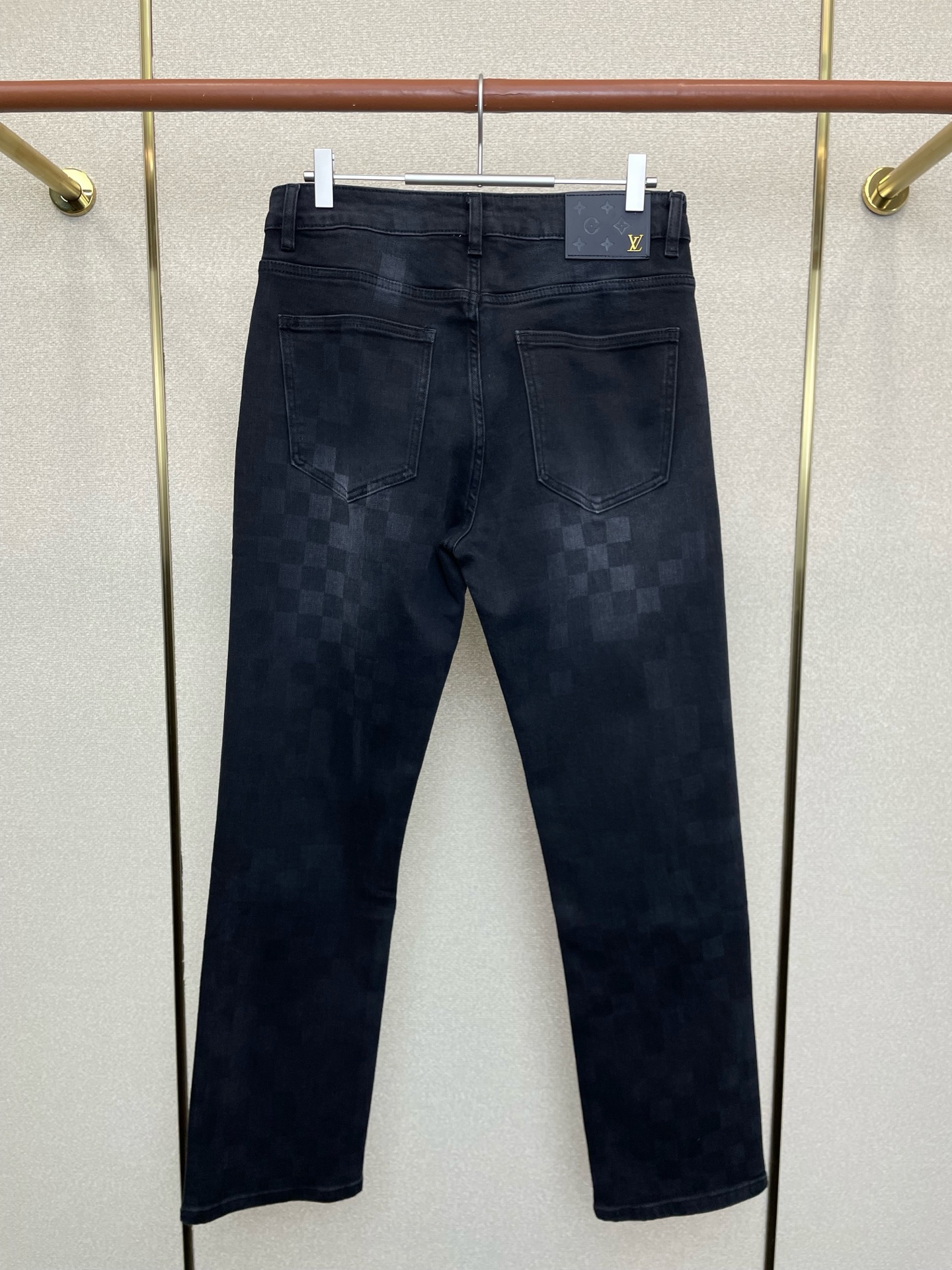 。Louis Vuitton路易威登💥独家专供新款休闲牛仔裤👖高端版本！专柜定制面料 透气舒适度高，细节