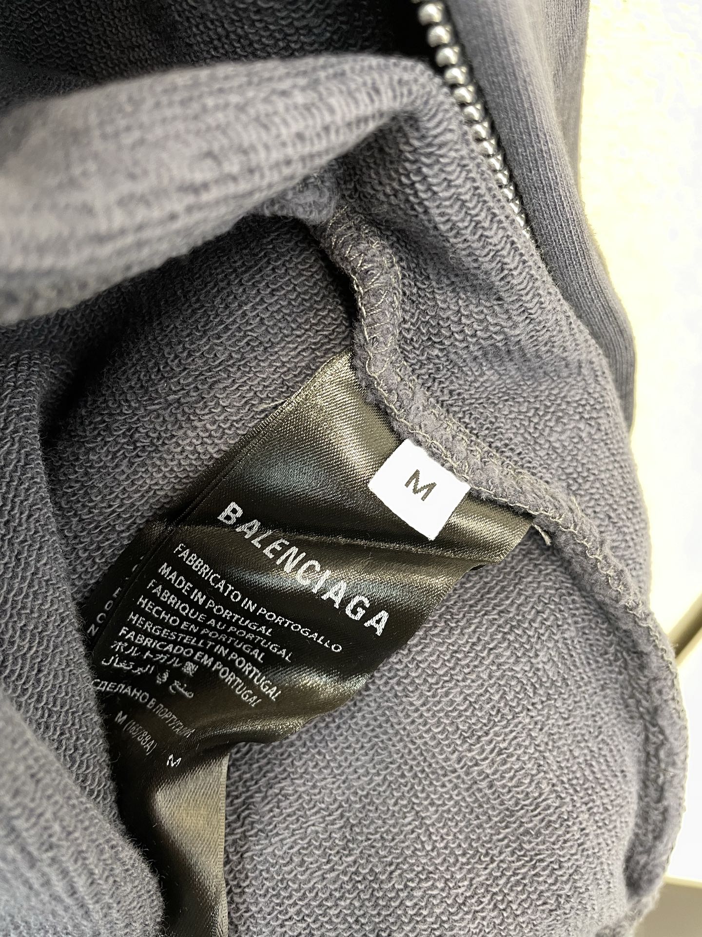 。Balenciaga巴黎世家💥独家专供最新时尚连帽拉链卫衣 字母刺绣拉链卫衣 经典设计感与颜值爆棚的外