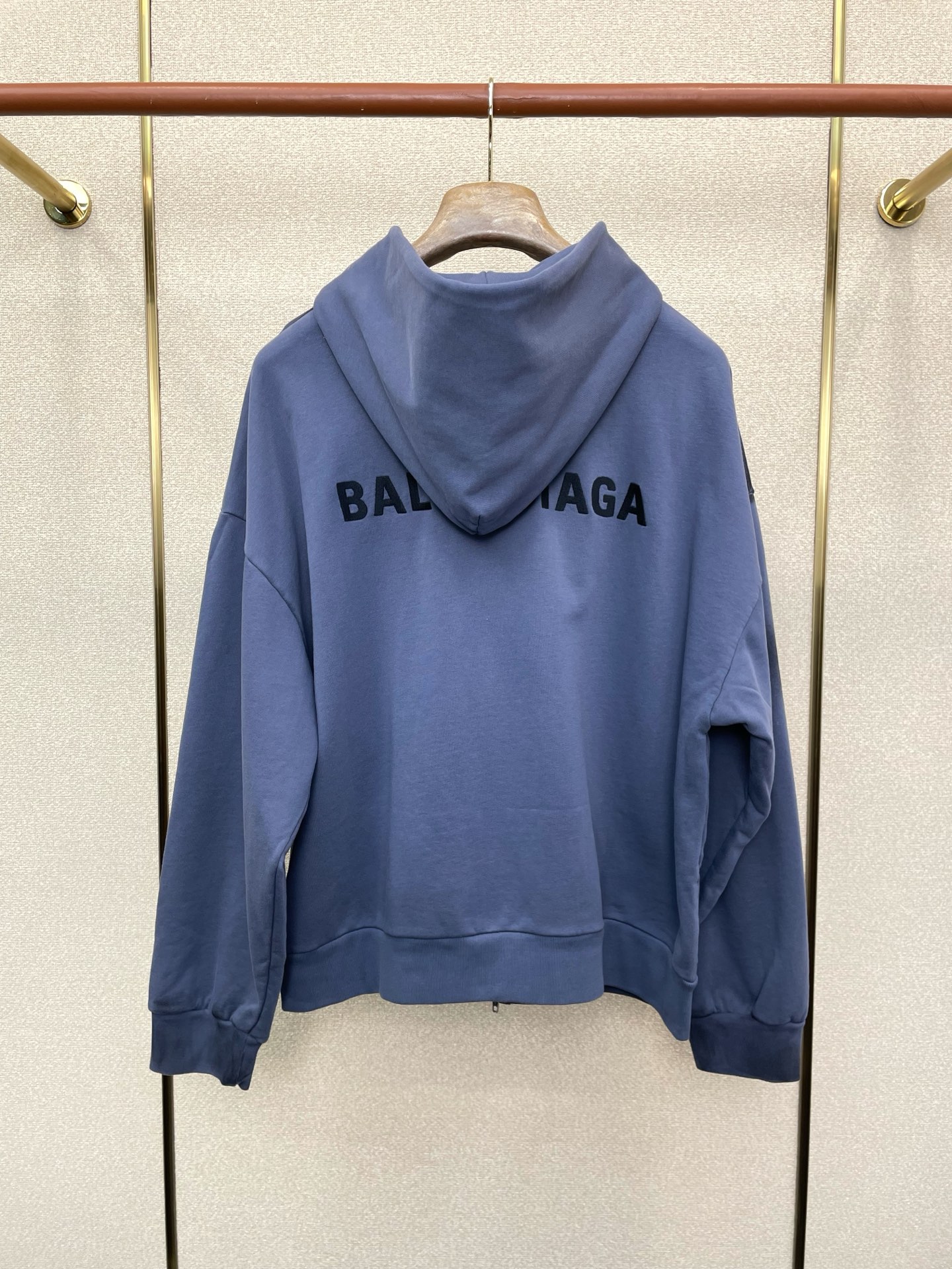 。Balenciaga巴黎世家💥独家专供最新时尚连帽拉链卫衣 字母刺绣拉链卫衣 经典设计感与颜值爆棚的外