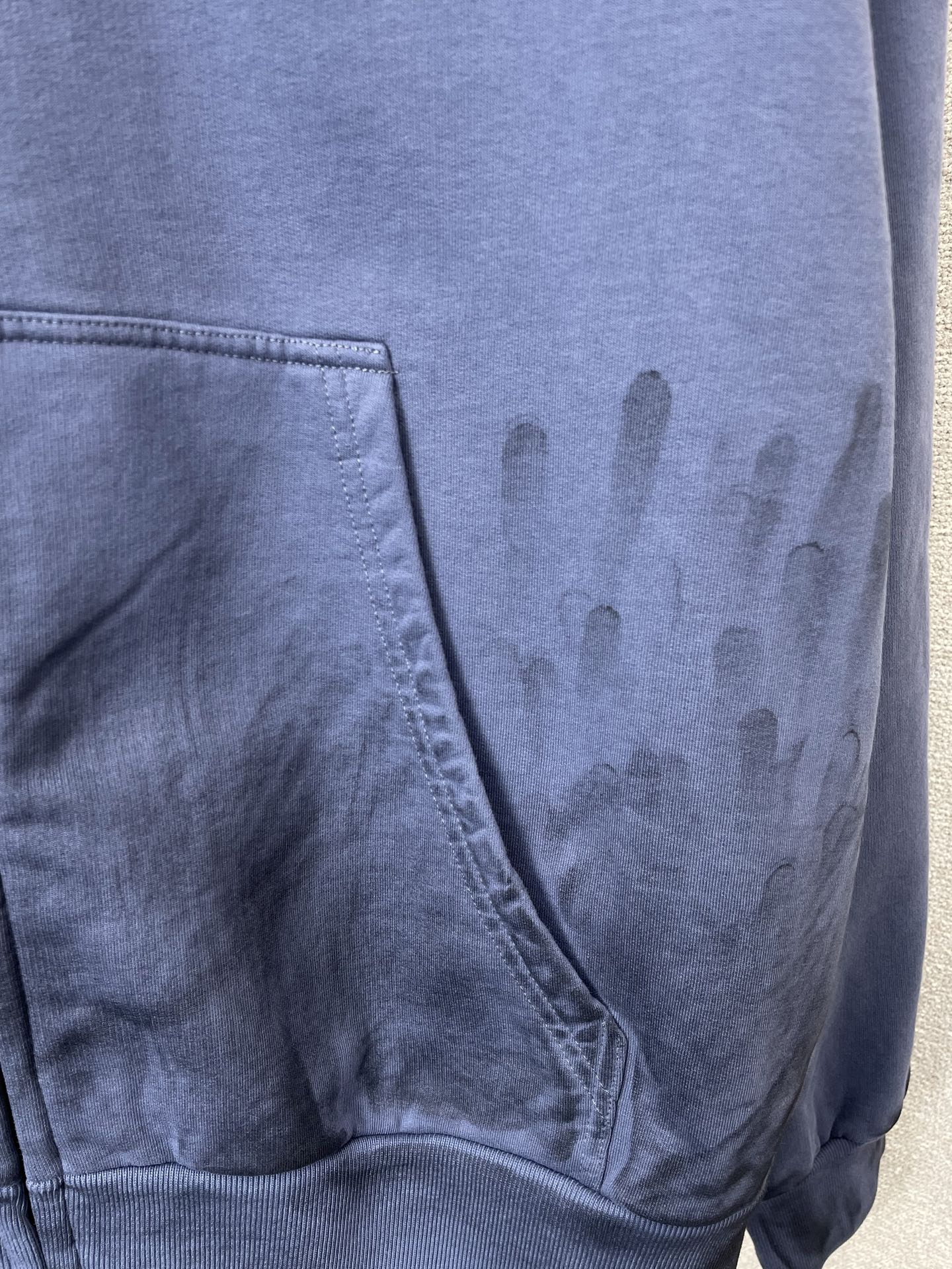 。Balenciaga巴黎世家💥独家专供最新时尚连帽拉链卫衣 字母刺绣拉链卫衣 经典设计感与颜值爆棚的外