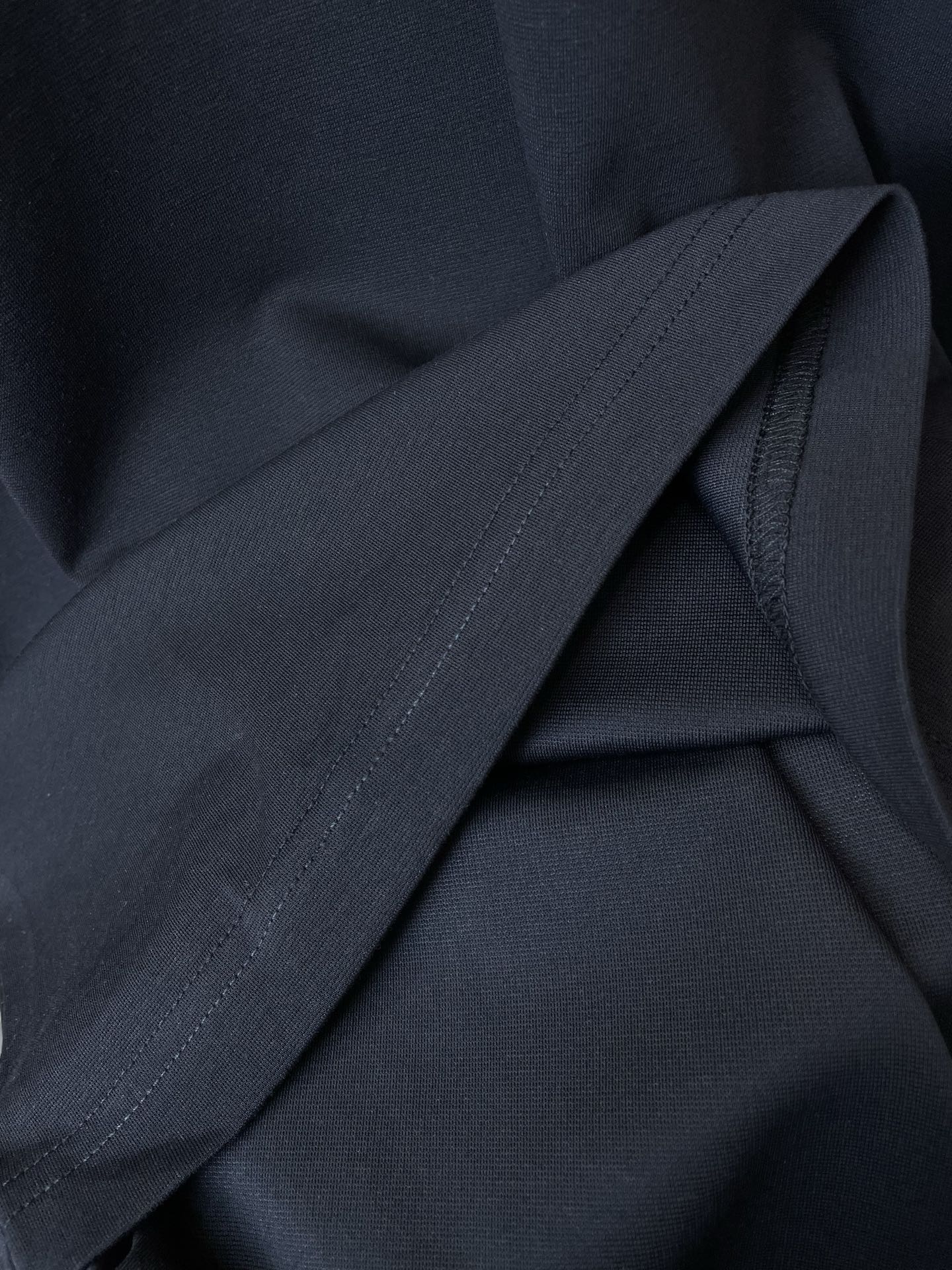 。Moncler蒙口💥砸锅卖铁都要上的新款新款原单男士休闲短袖 高端定制 高端版本 时尚百搭爆款⚠️⚠️