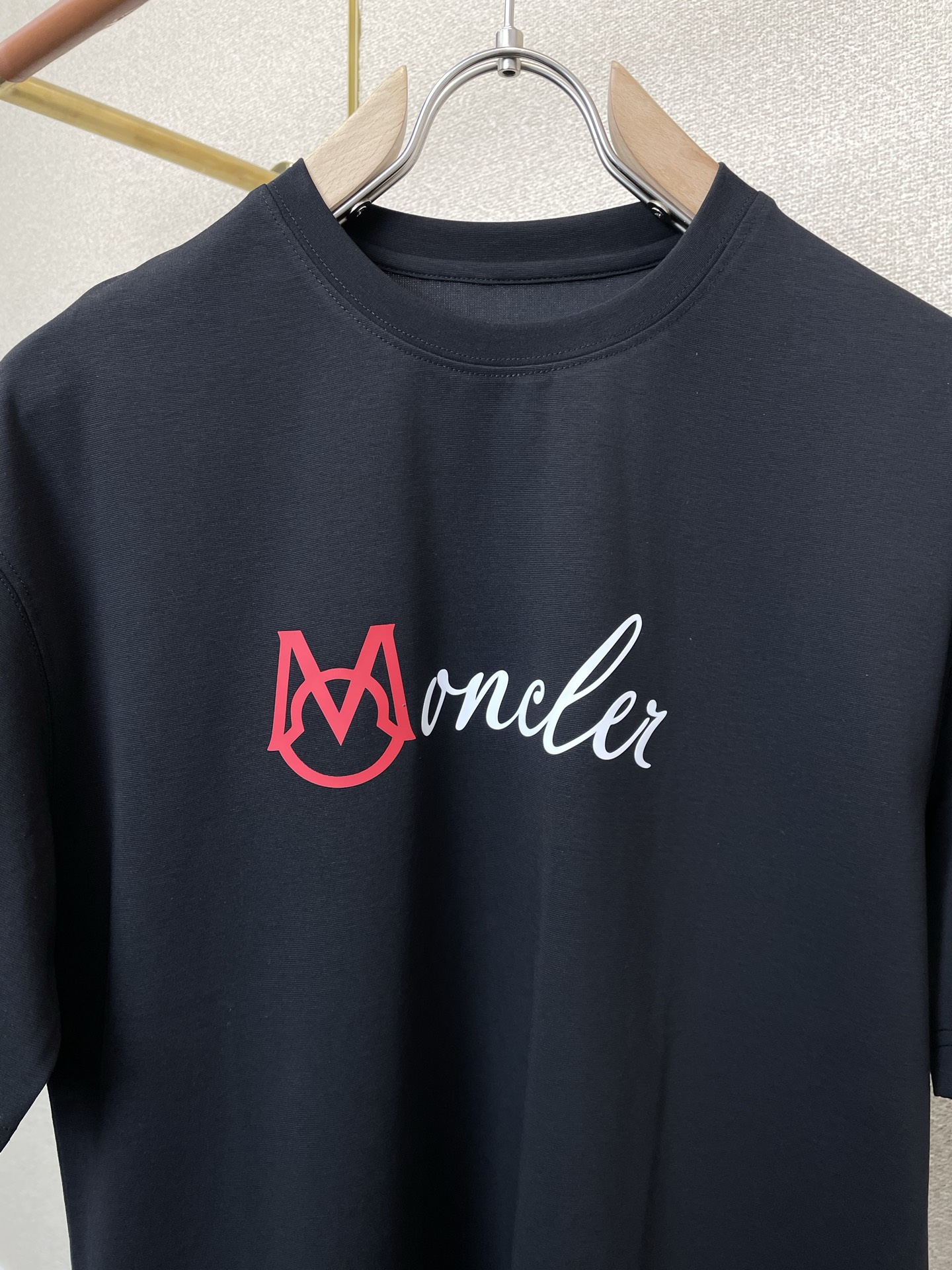 。Moncler蒙口💥砸锅卖铁都要上的新款新款原单男士休闲短袖 高端定制 高端版本 时尚百搭爆款⚠️⚠️