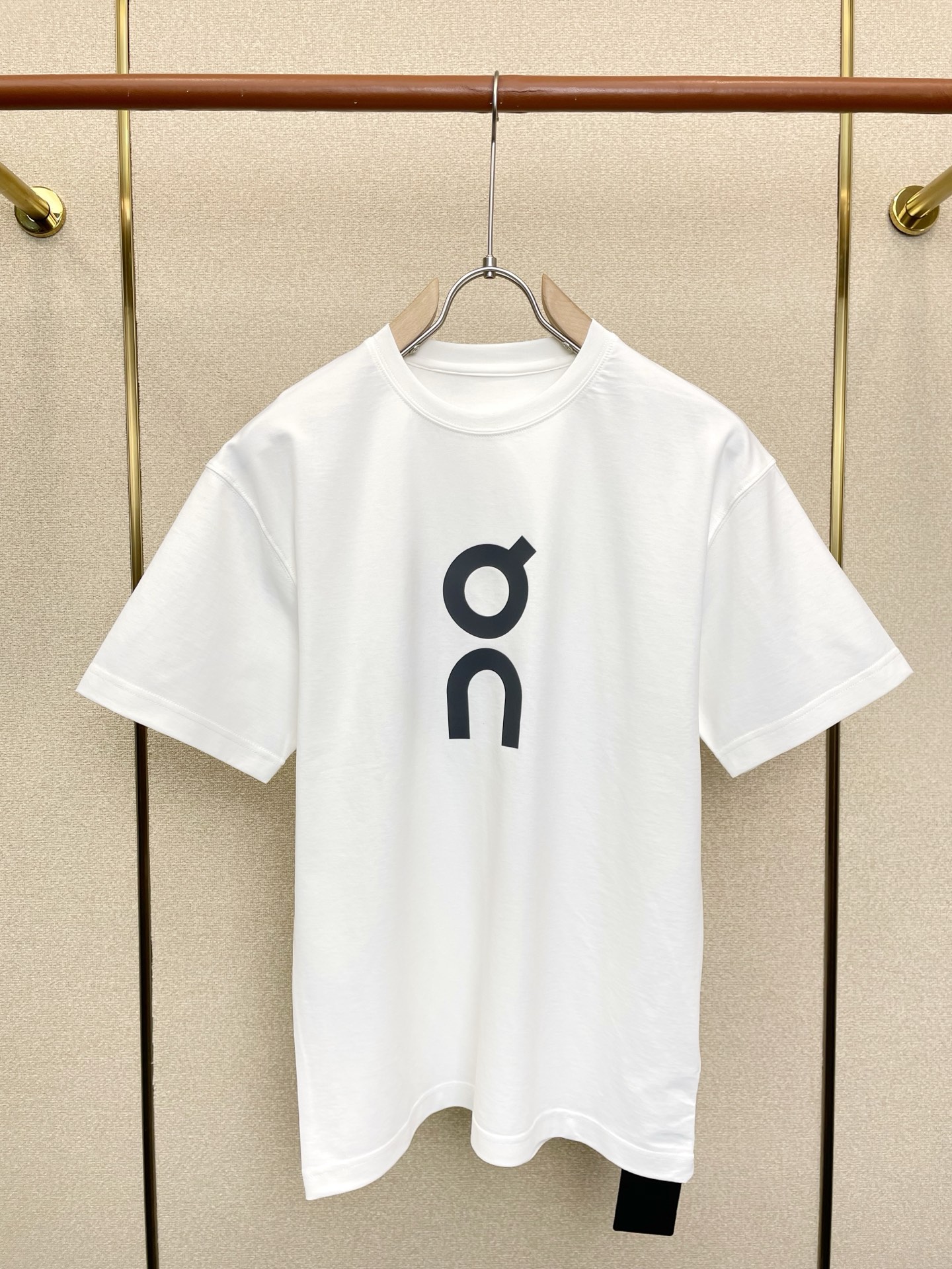 。LOEWE罗意威💥砸锅卖铁都要上的新款新款原单男士休闲短袖 高端定制 高端版本 时尚百搭爆款⚠️⚠️✨