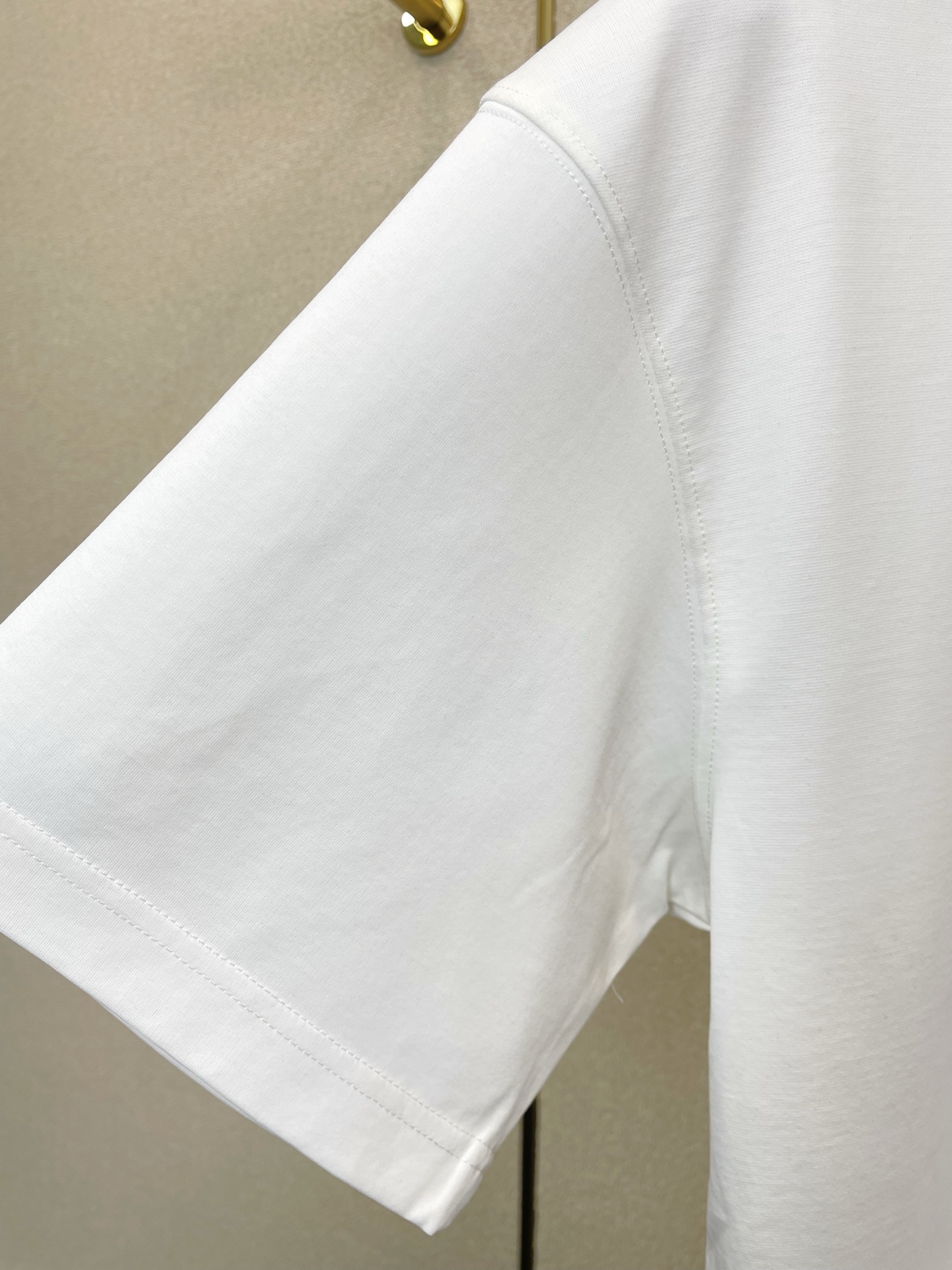 。Masion Margiela梅森马吉拉💥砸锅卖铁都要上的新款新款原单男士休闲短袖 高端定制 高端版本